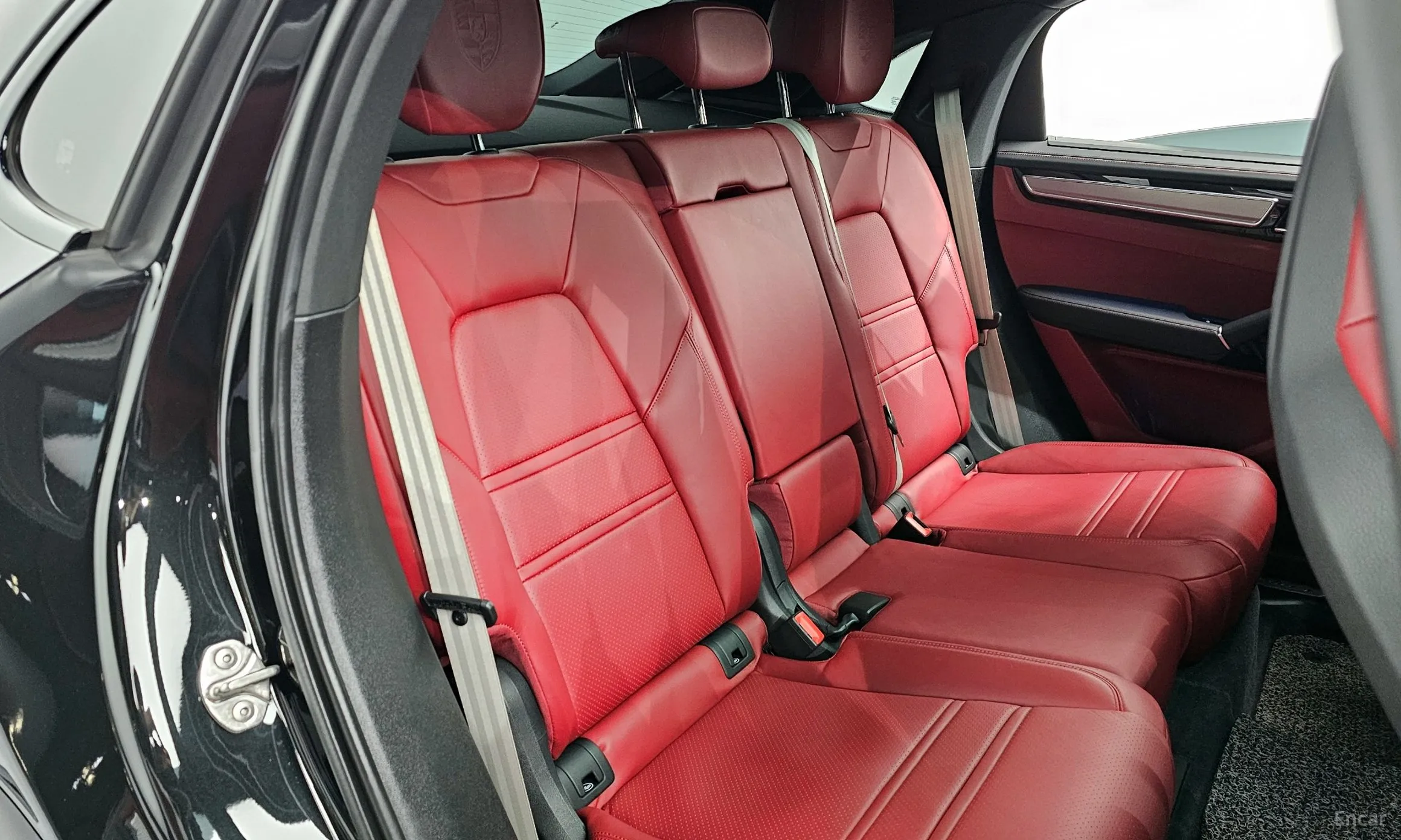 Porsche Cayenne (PO536) превью 12