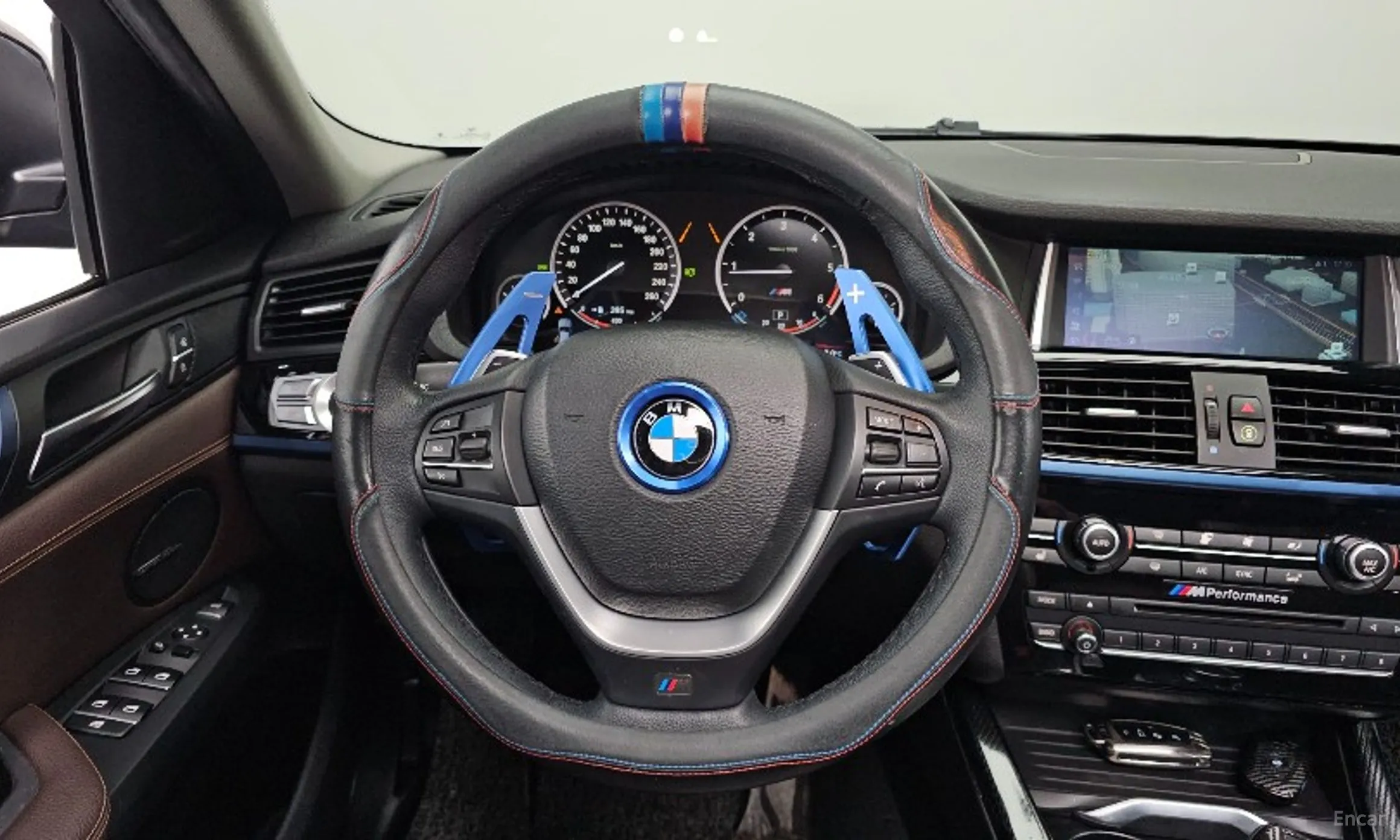 BMW X4 (F26) превью 13