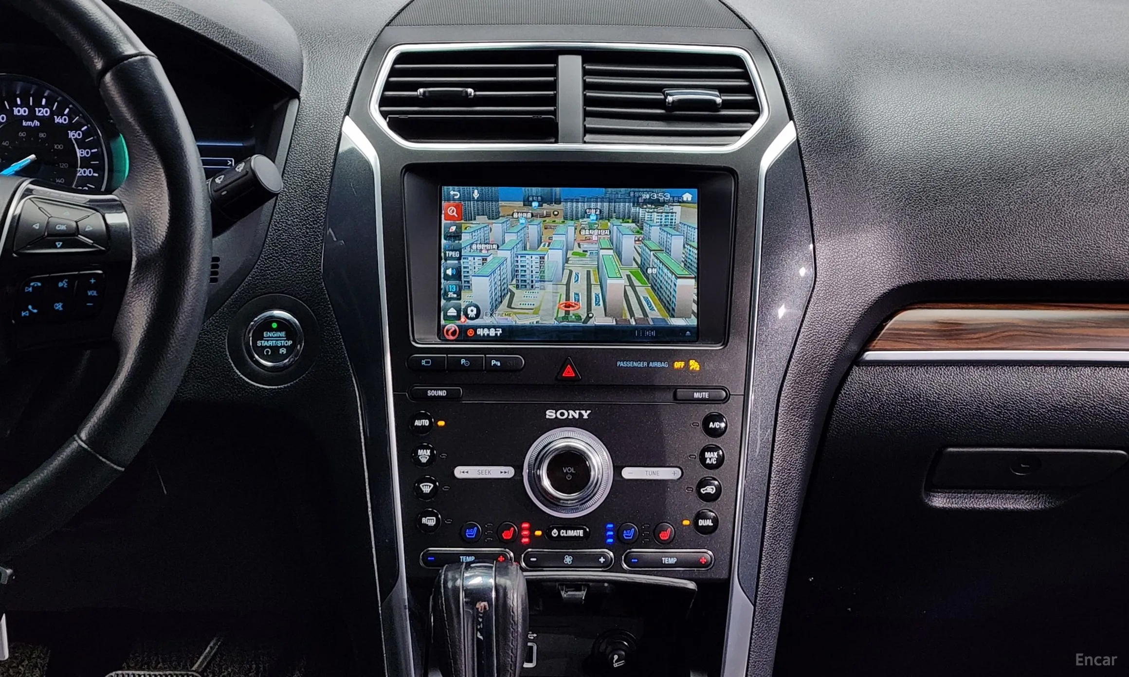 Ford Explorer превью 14