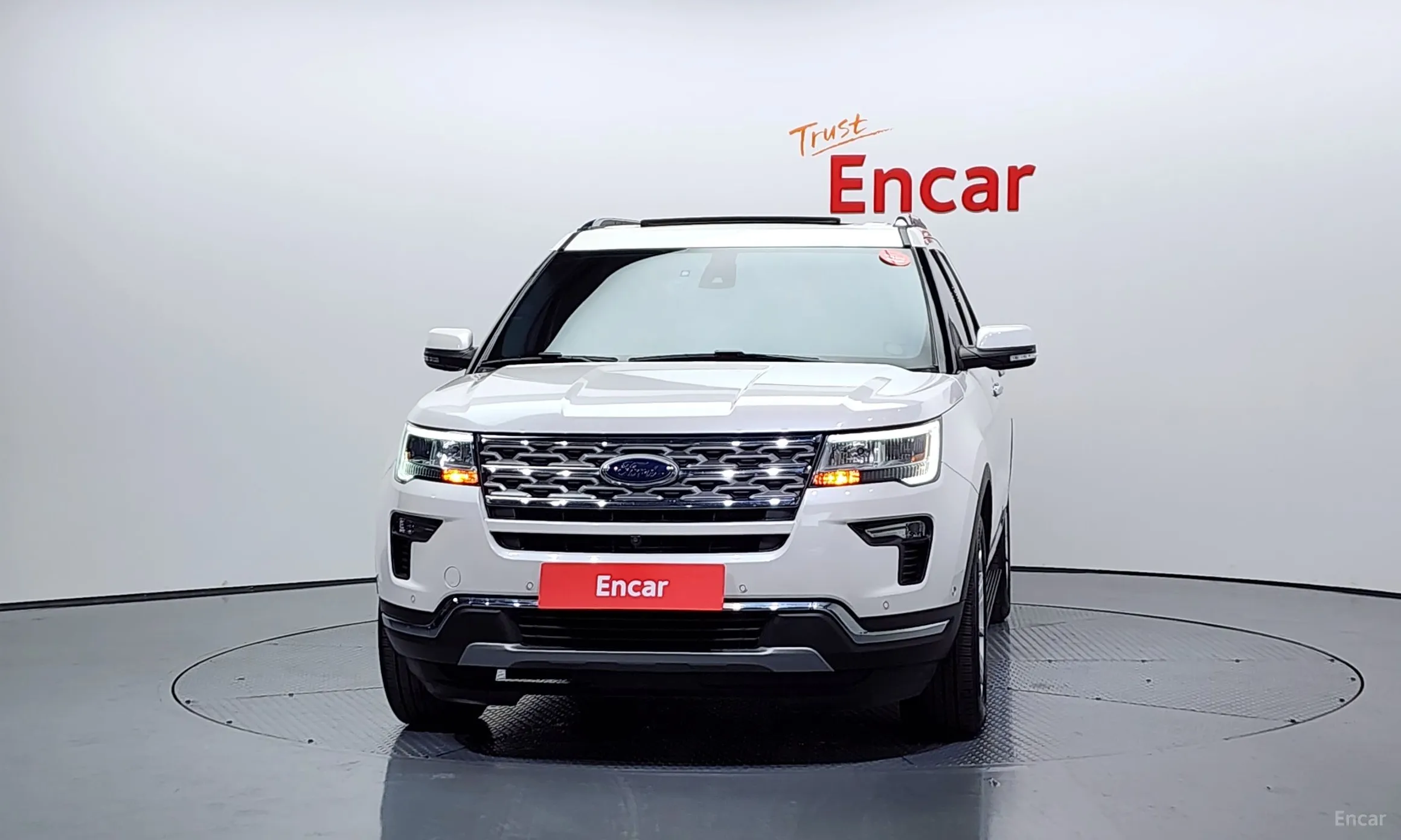 Ford Explorer превью 3