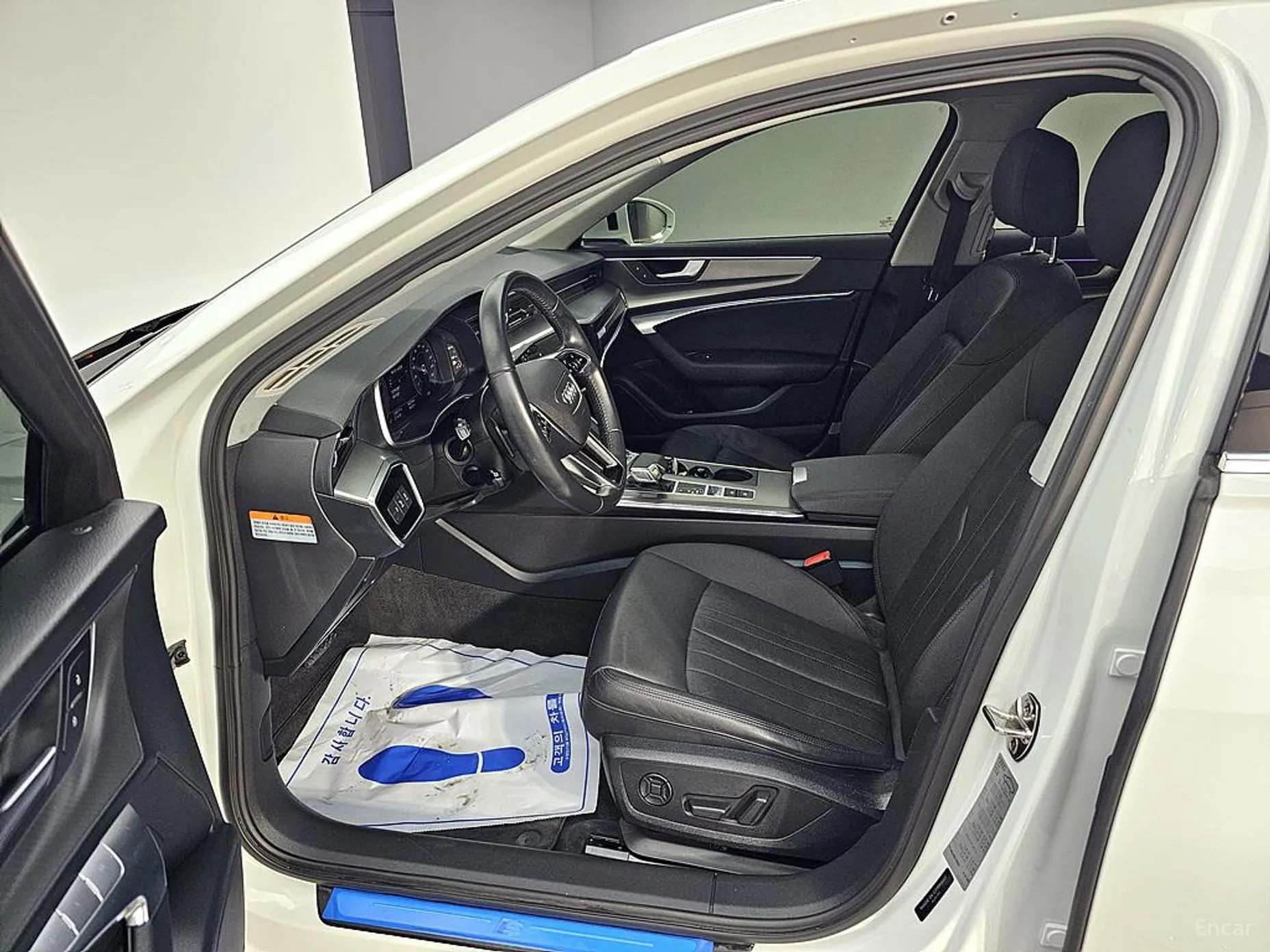 Audi A6 (C8) превью 8