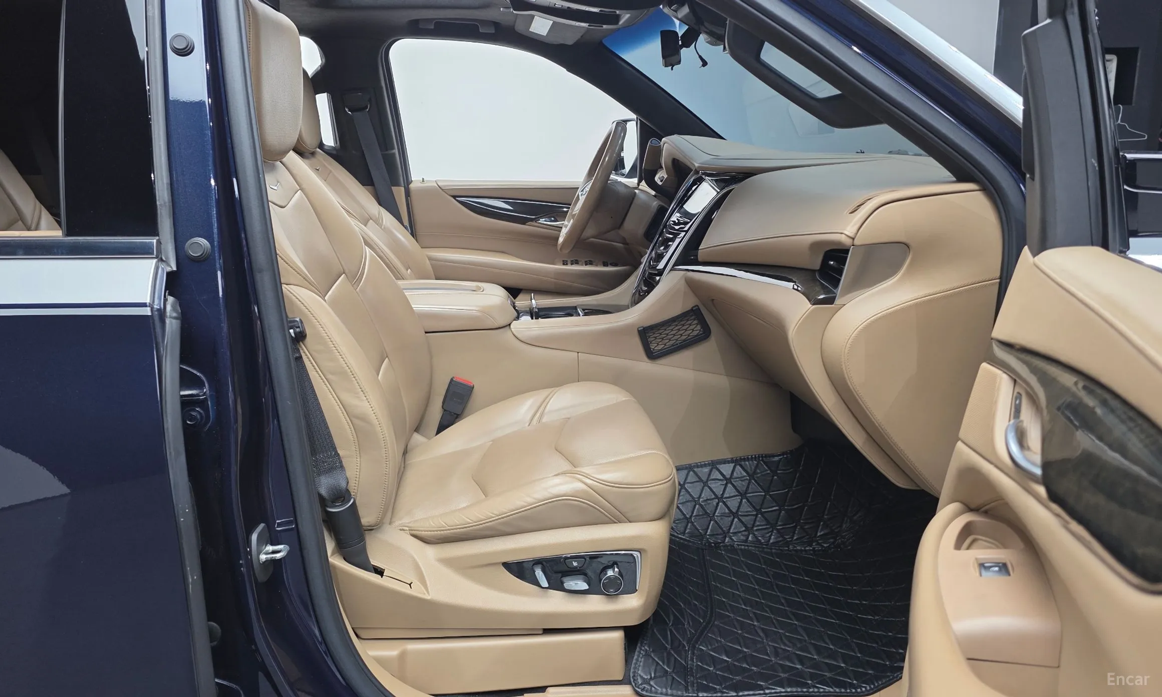 Cadillac Escalade превью 10