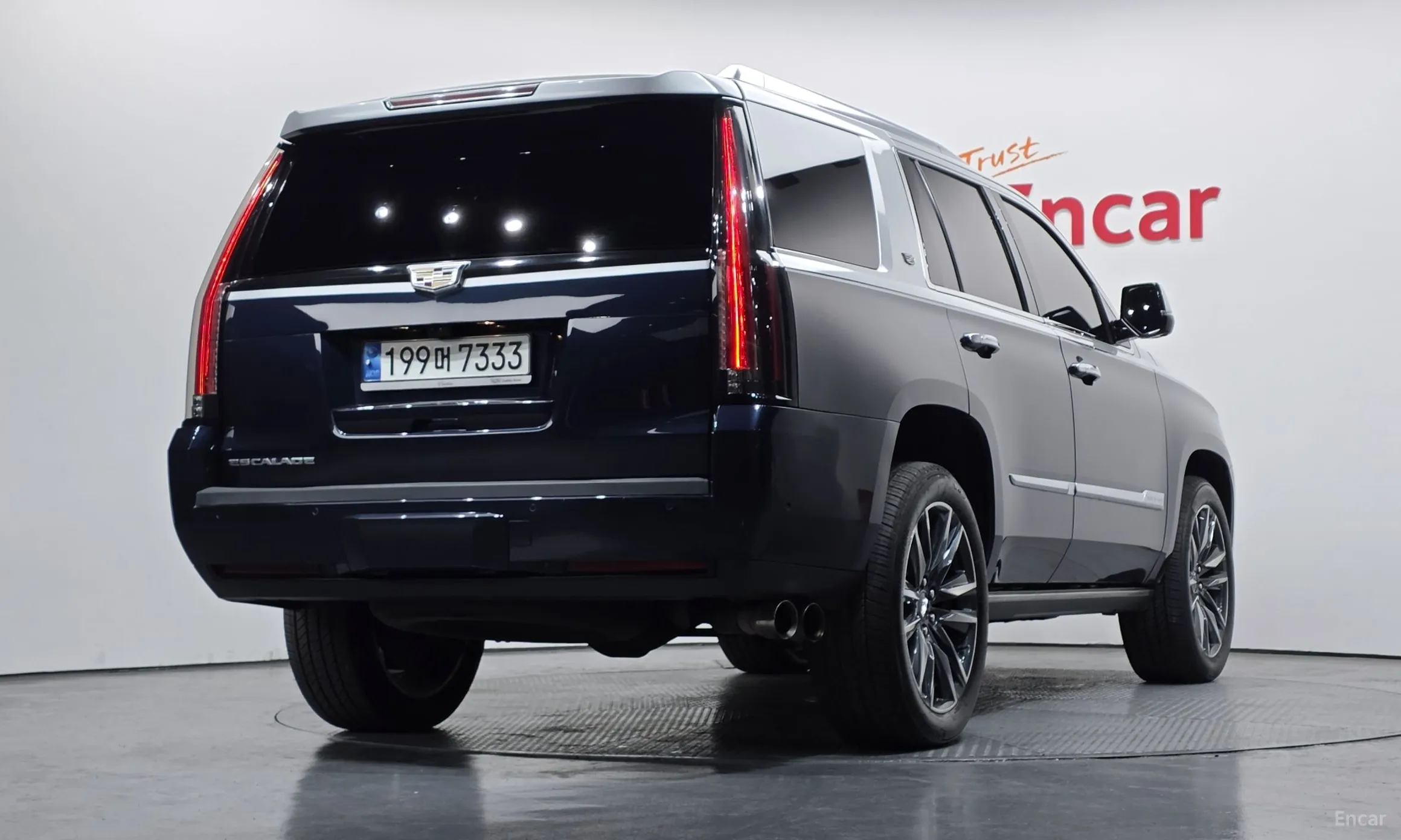 Cadillac Escalade превью 2