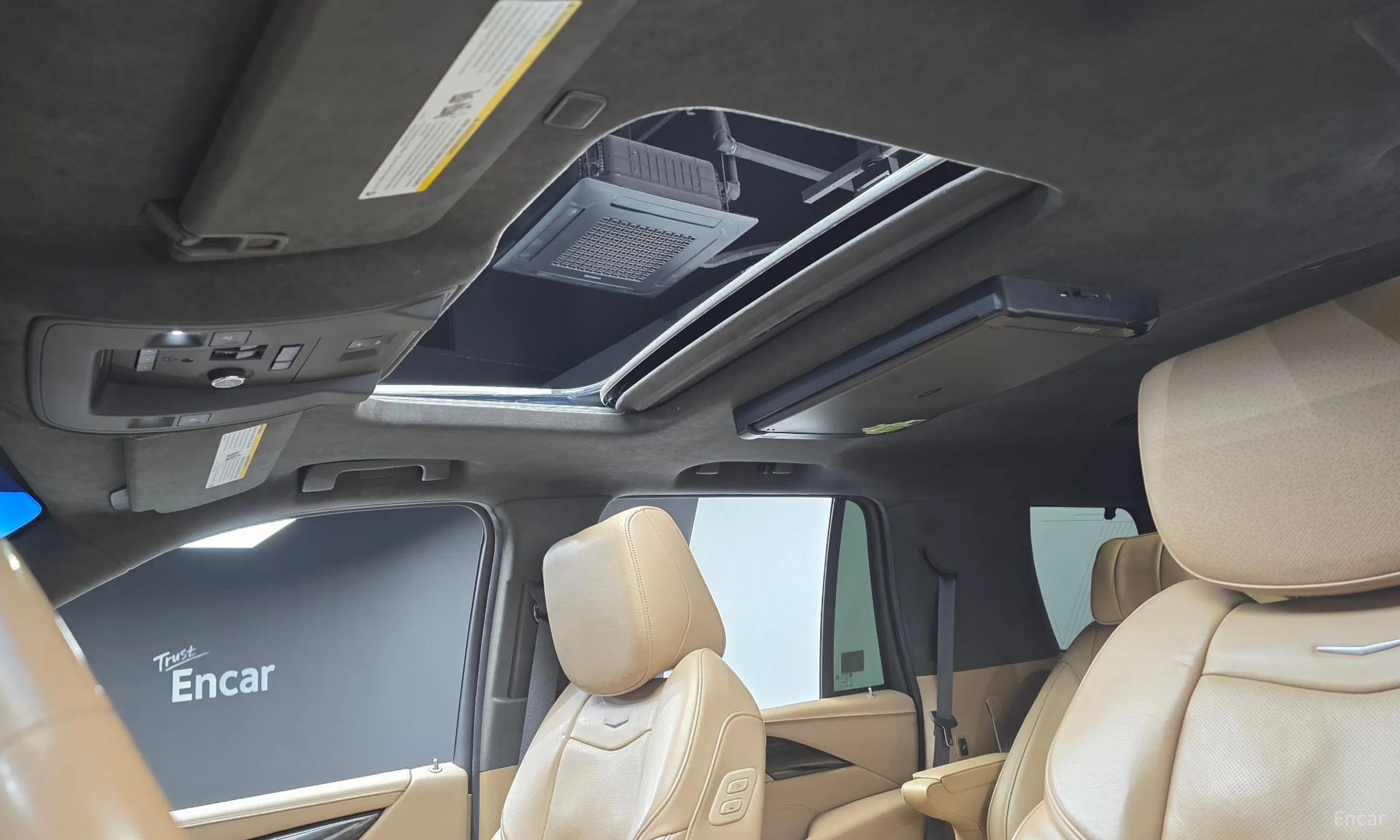Cadillac Escalade превью 19