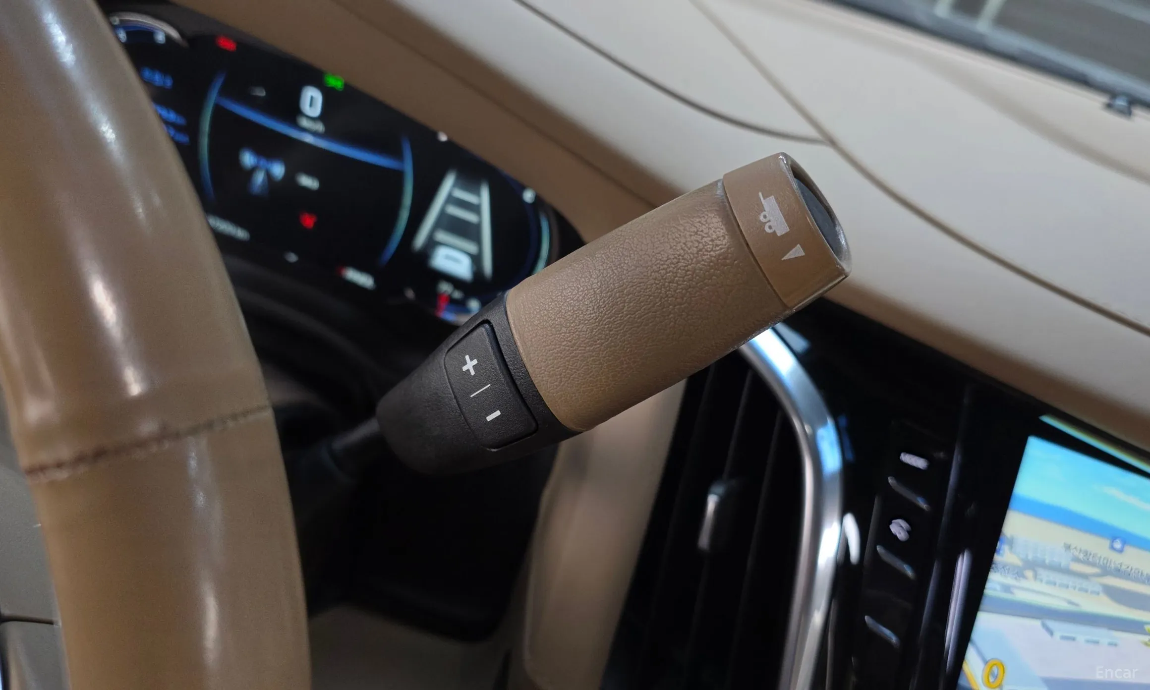 Cadillac Escalade превью 9