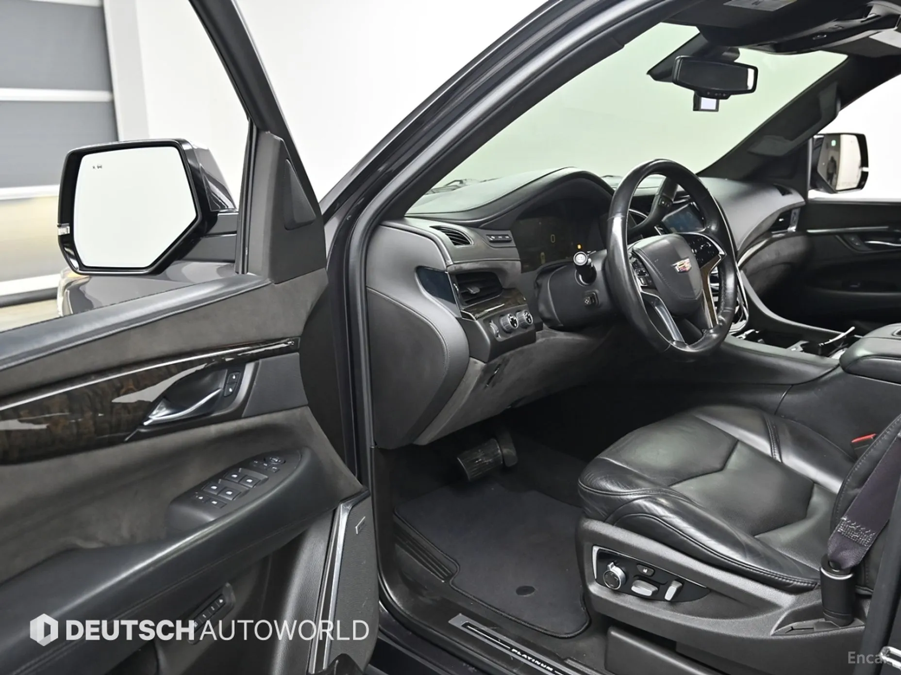 Cadillac Escalade превью 11