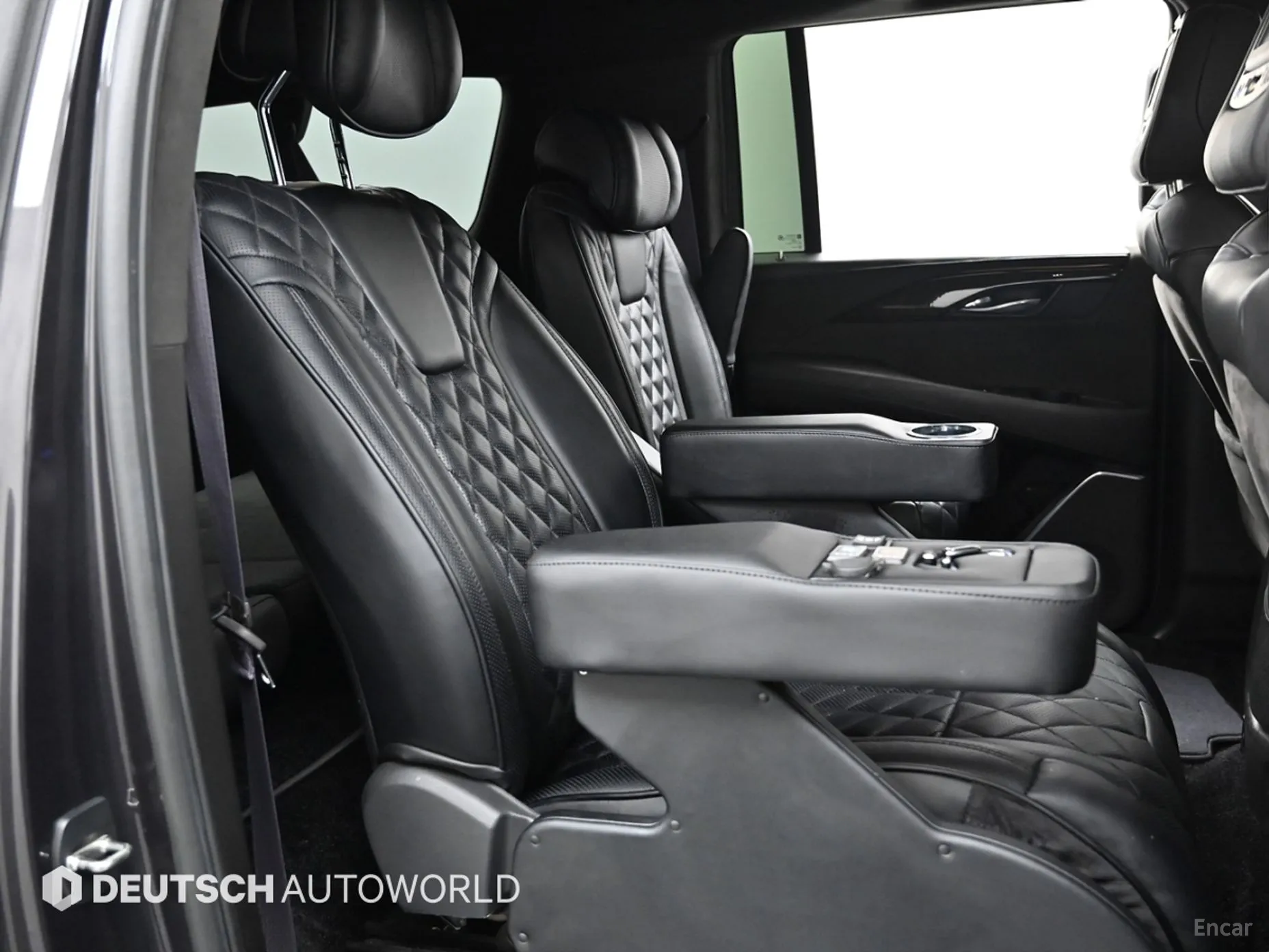 Cadillac Escalade превью 12