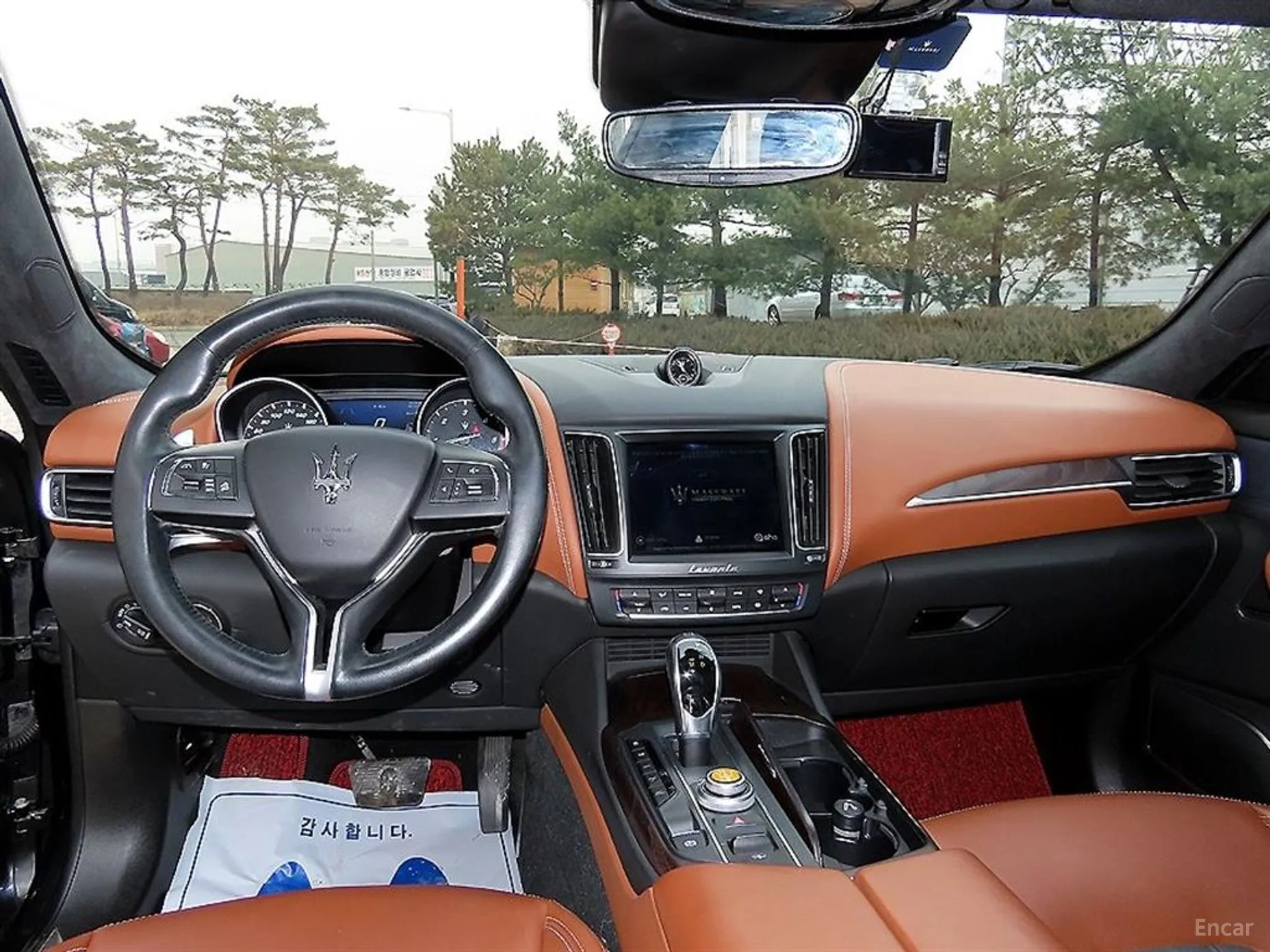 Maserati Levante превью 7
