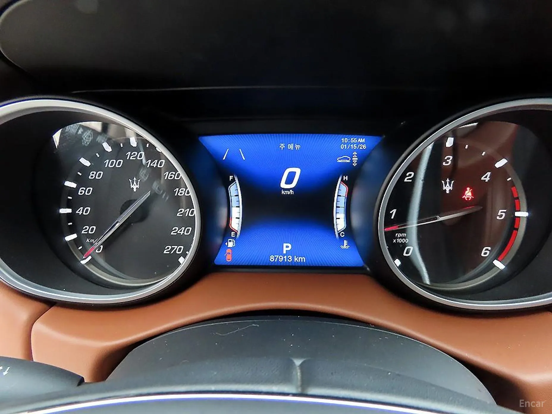 Maserati Levante превью 9