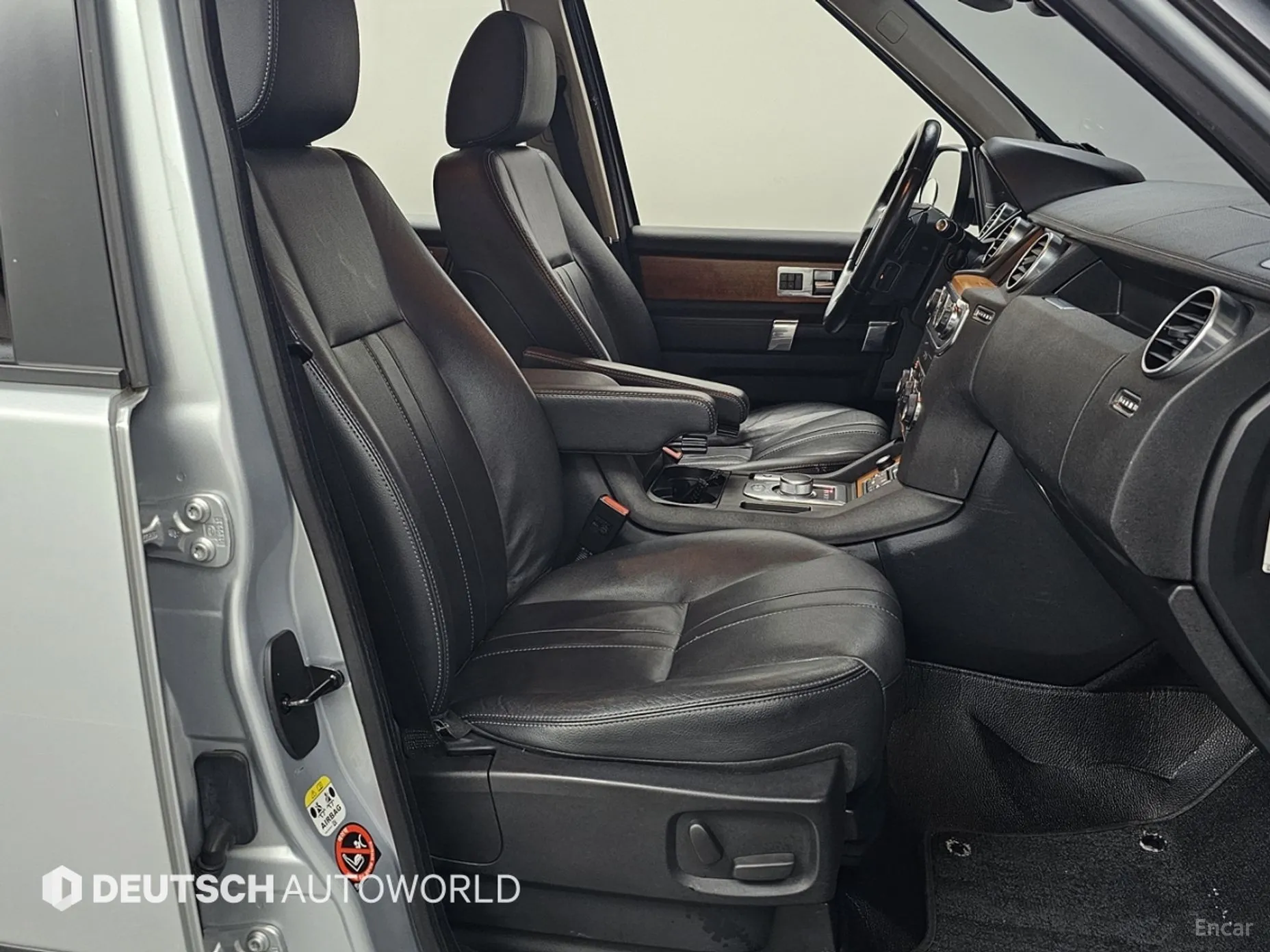 Land Rover Discovery 4 превью 10