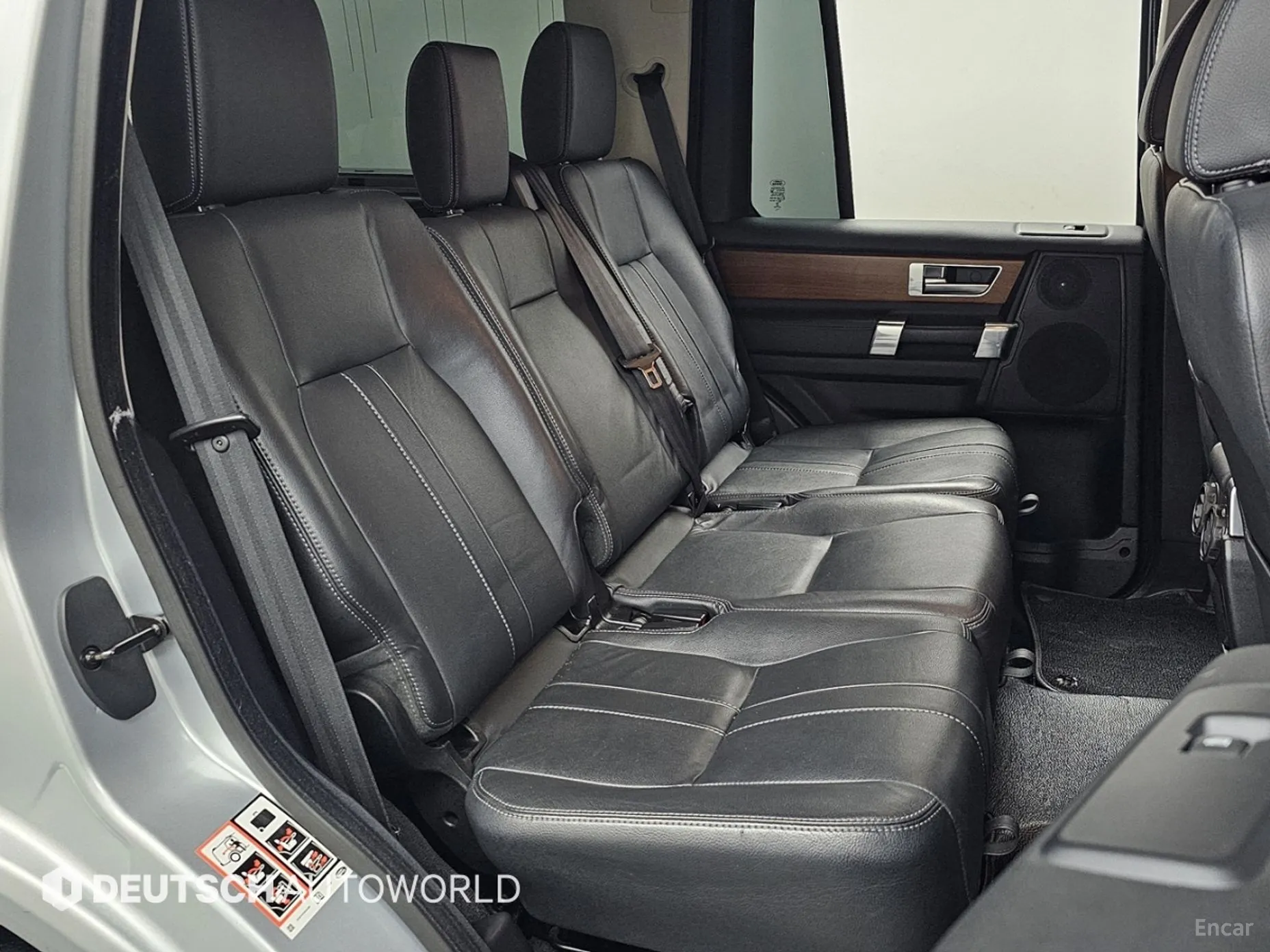 Land Rover Discovery 4 превью 12