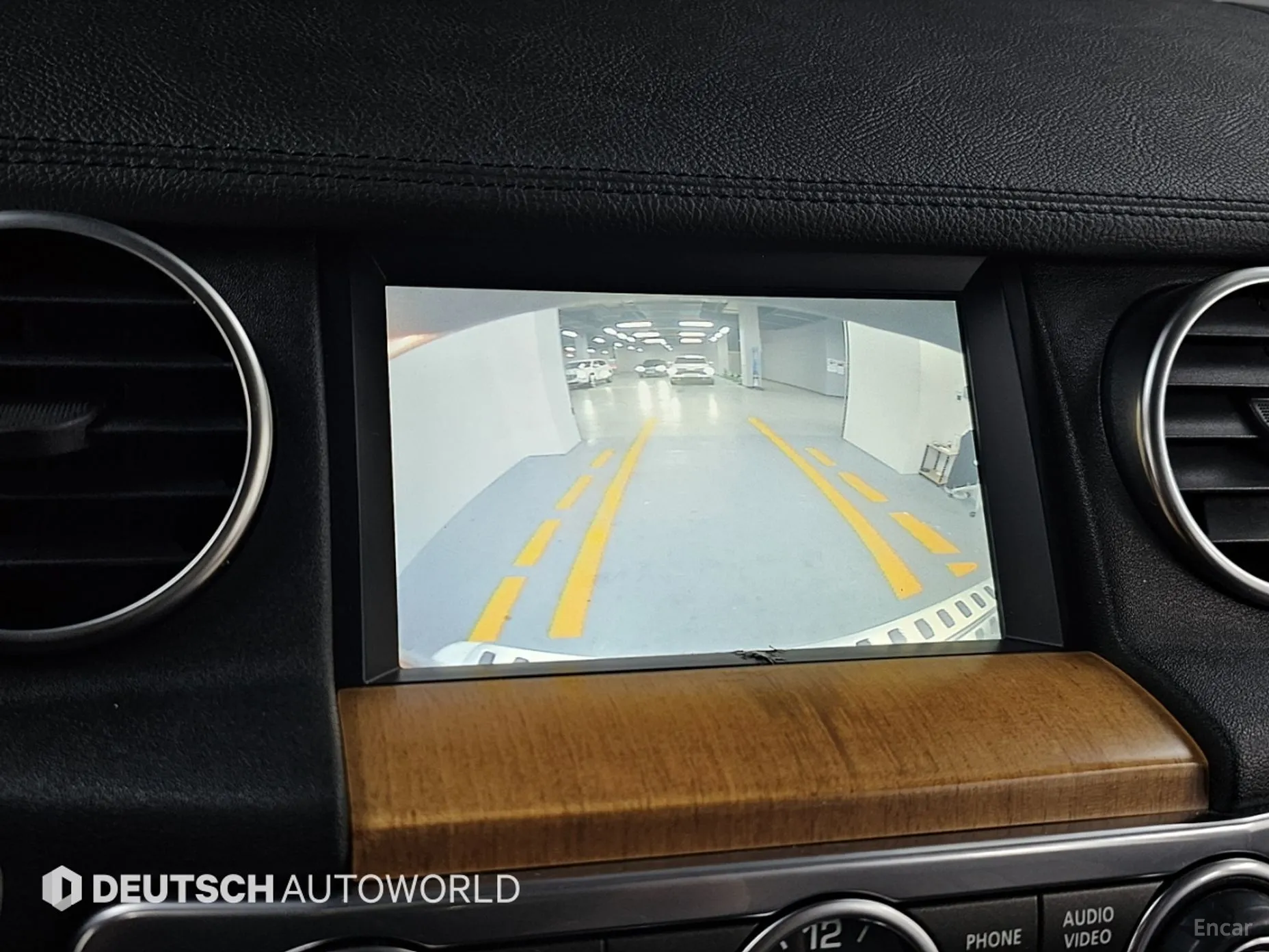Land Rover Discovery 4 превью 15