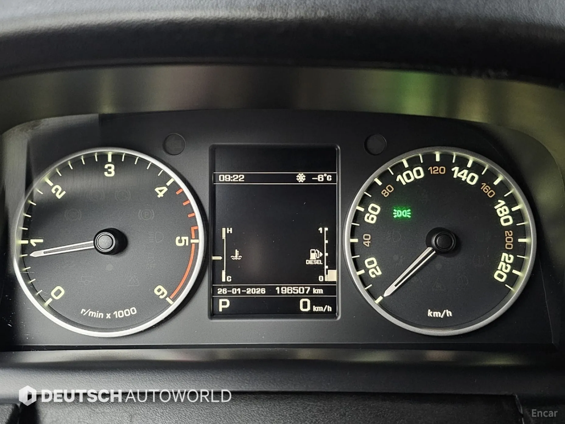 Land Rover Discovery 4 превью 8