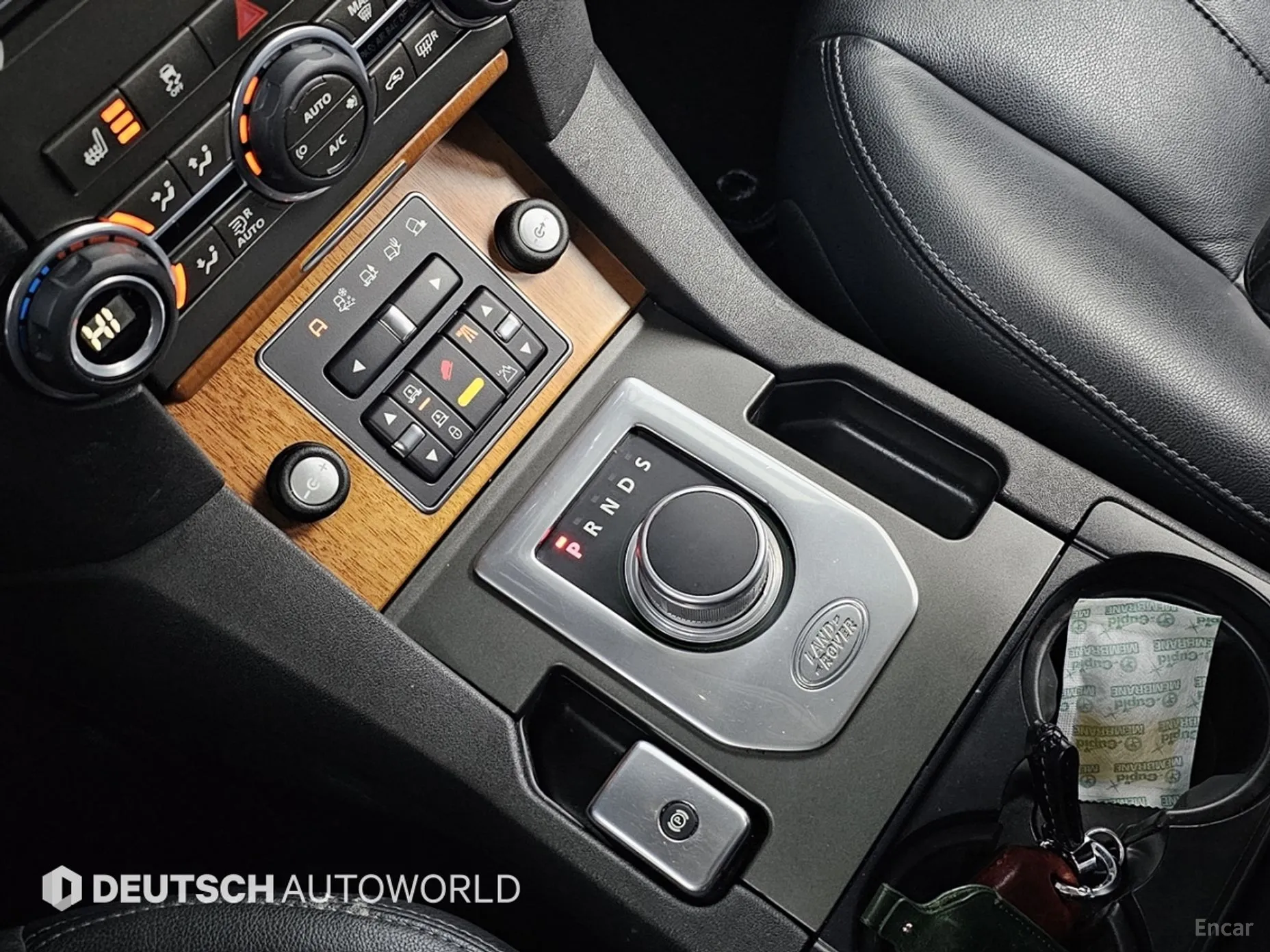 Land Rover Discovery 4 превью 9