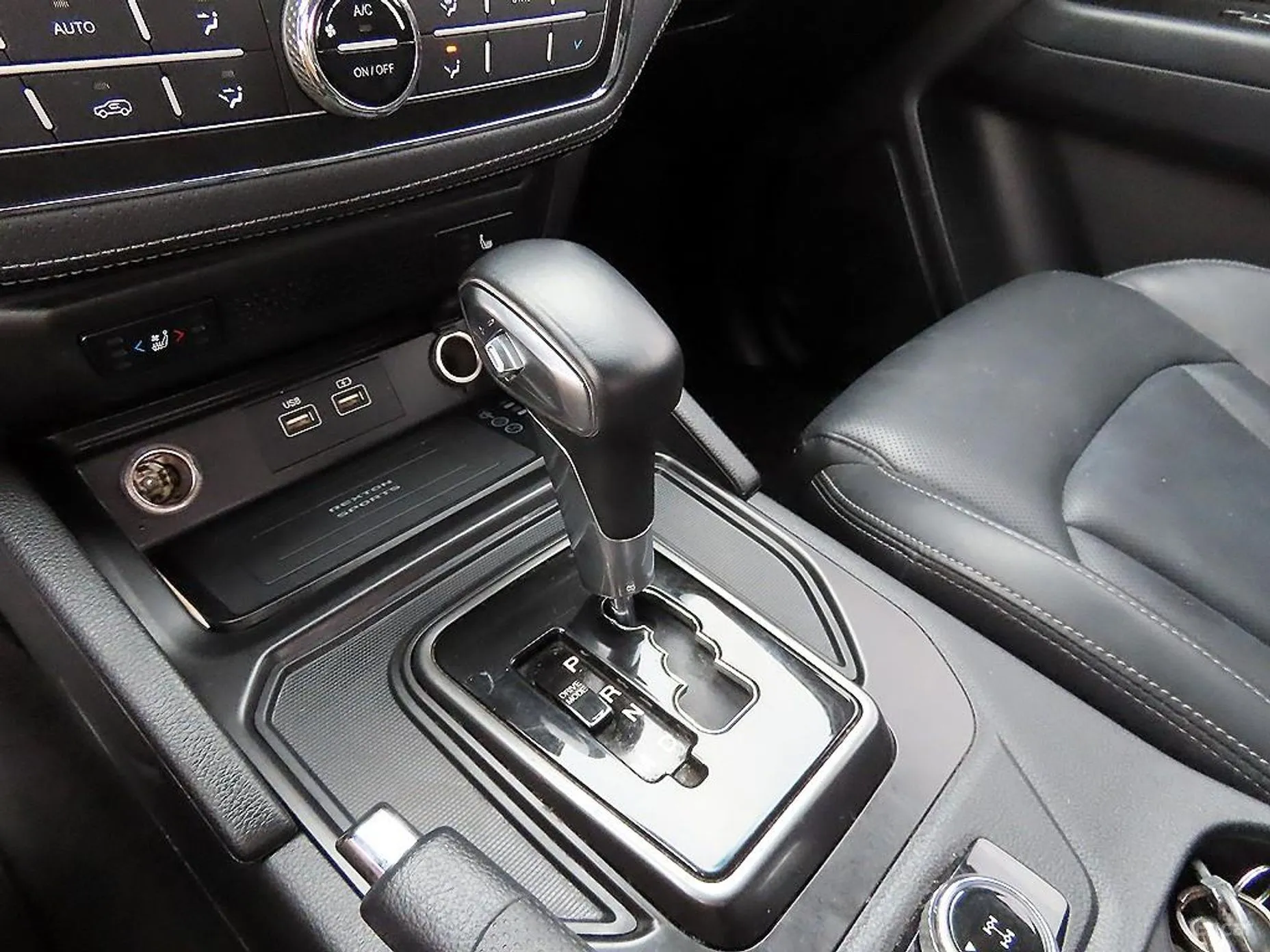 KG Mobility (SsangYong) Rexton Sports Khan превью 12