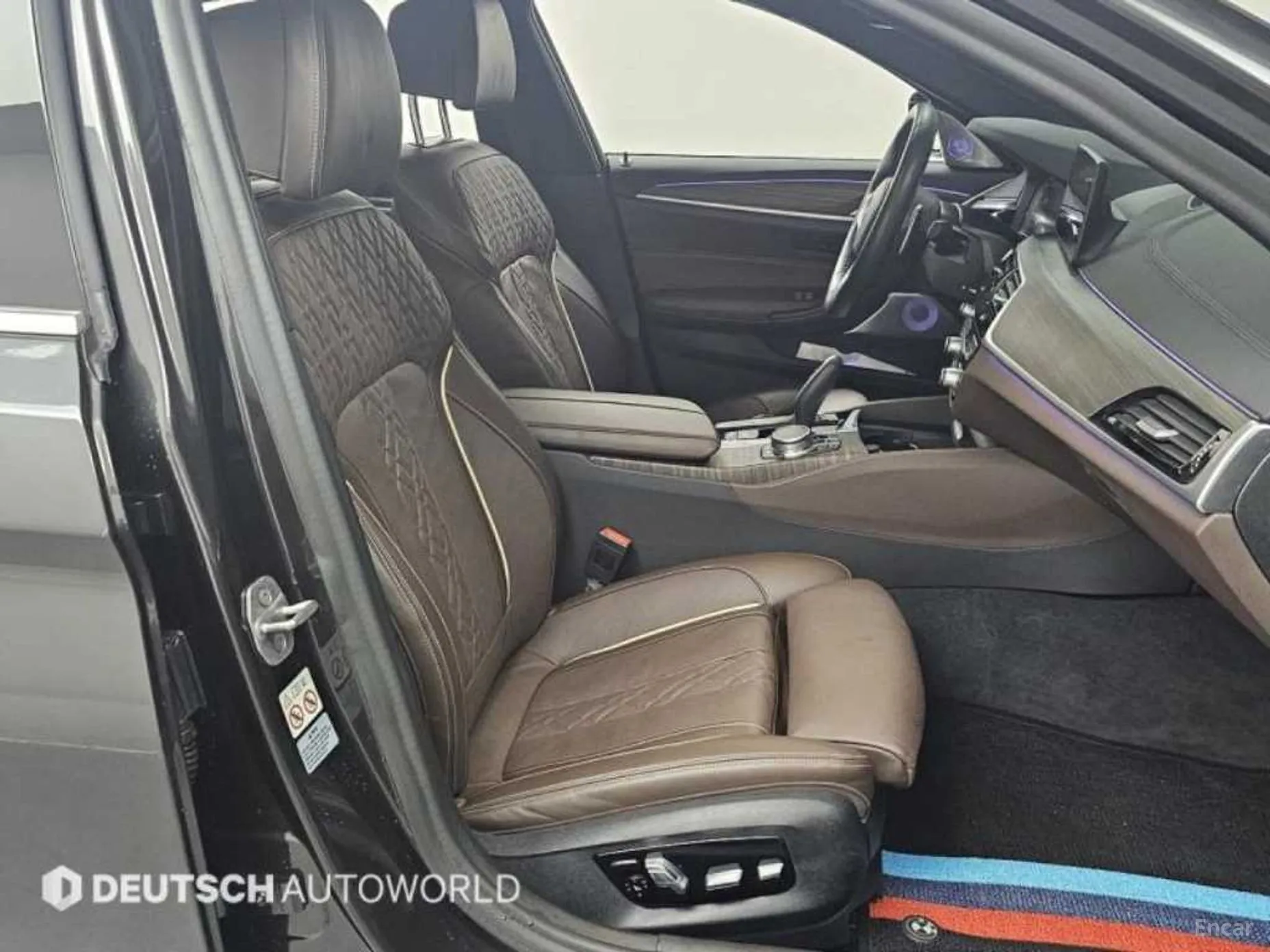BMW 5 Series (G30) превью 10