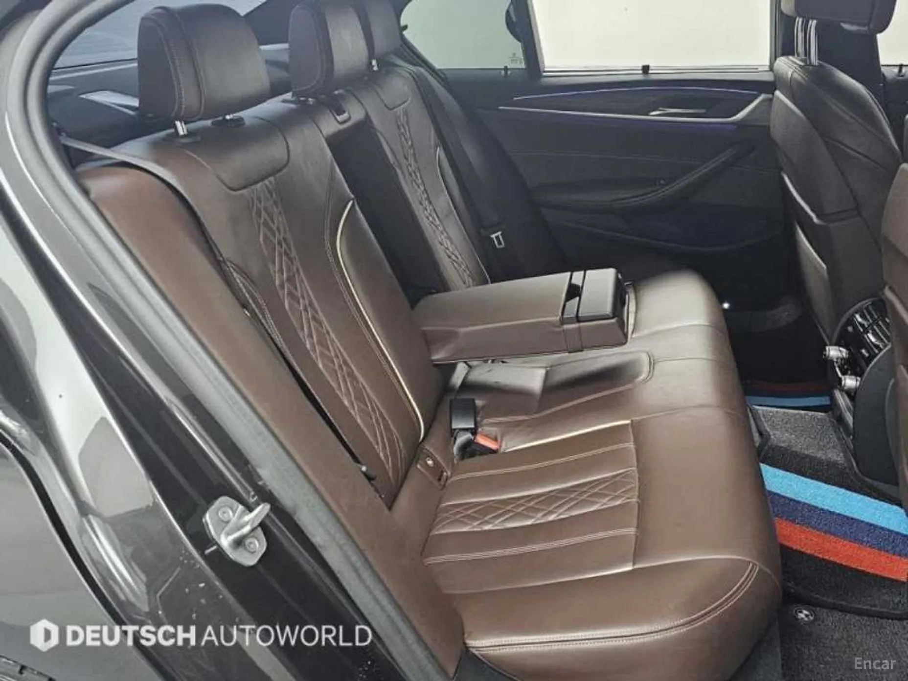 BMW 5 Series (G30) превью 12