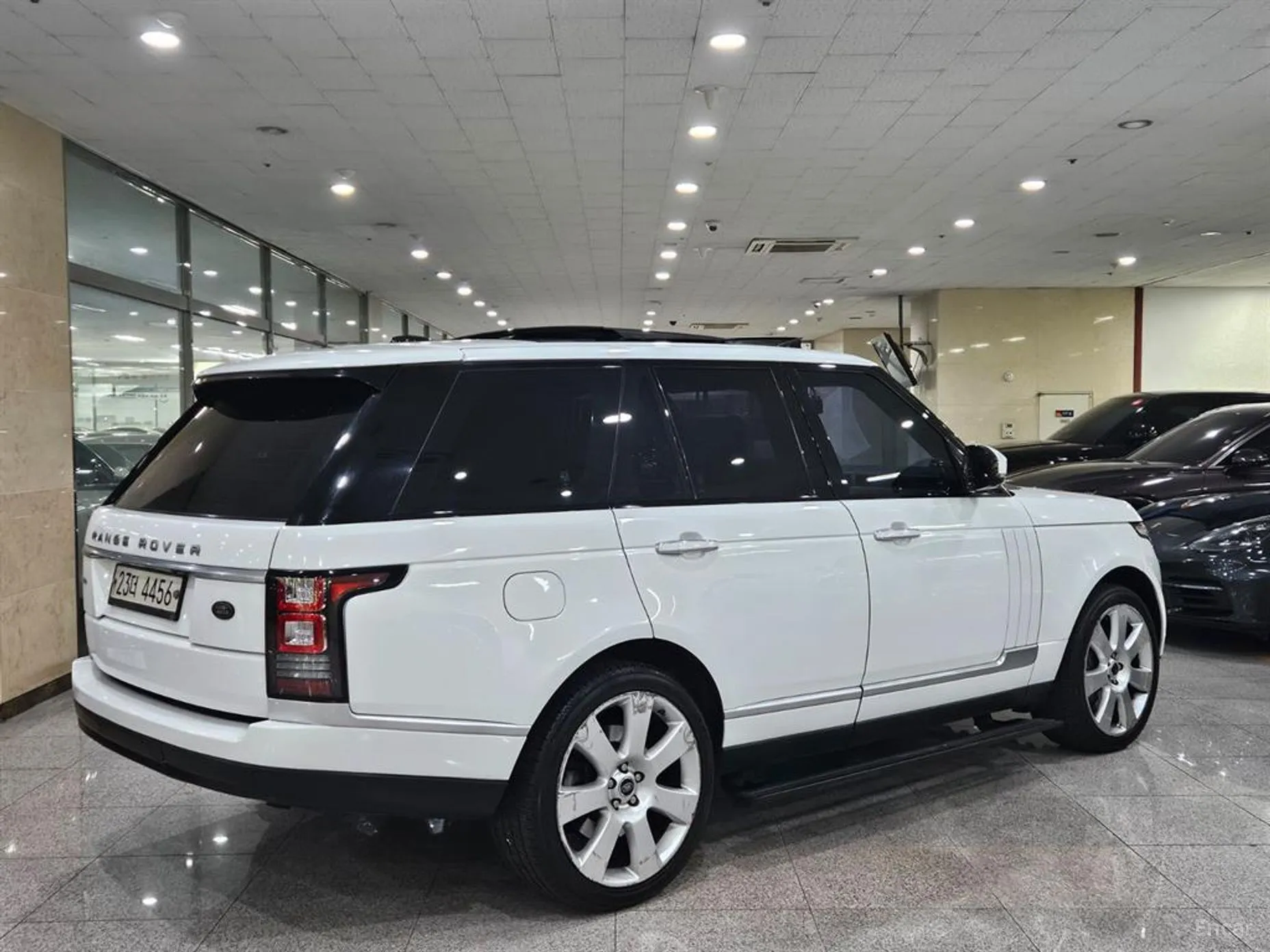 Land Rover Range Rover 4th Generation превью 3