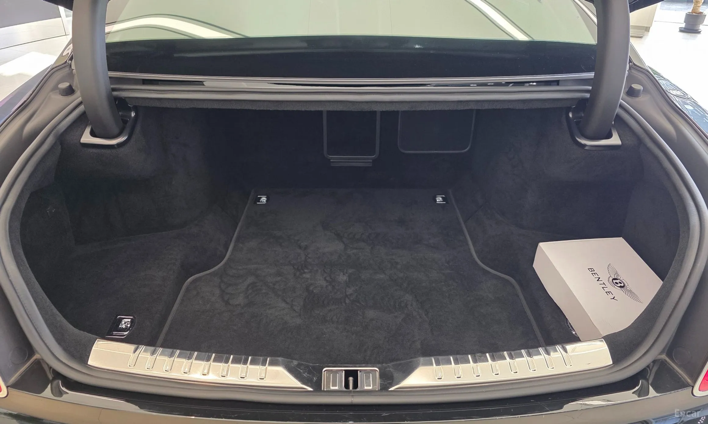 Bentley Flying Spur 3rd Generation превью 7