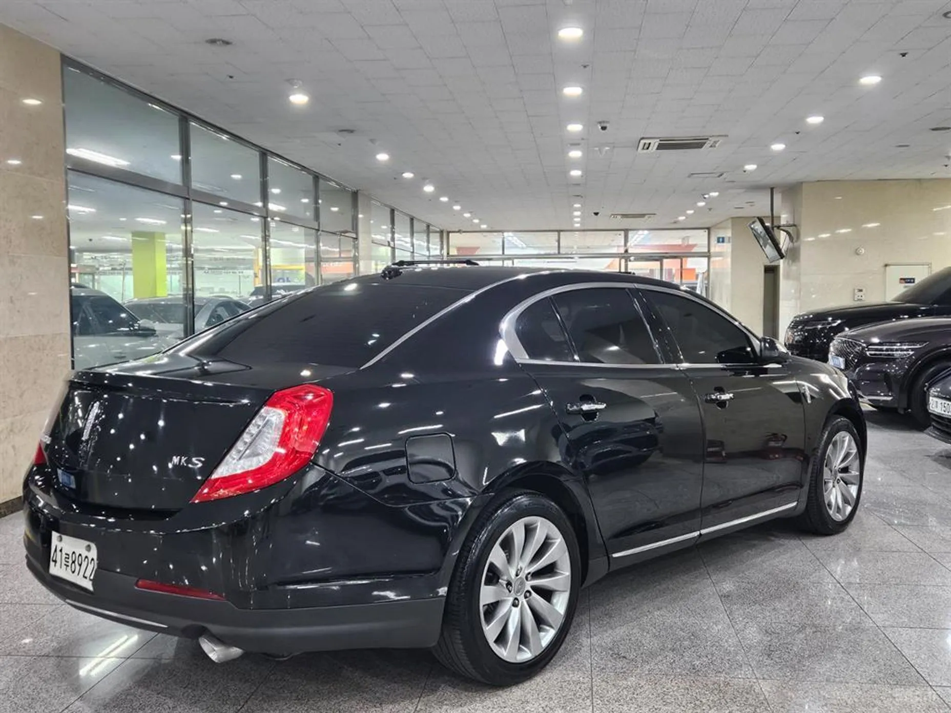 Lincoln New MKS превью 3