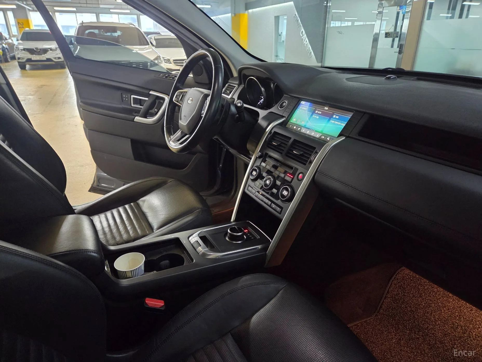 Land Rover Discovery Sports превью 12