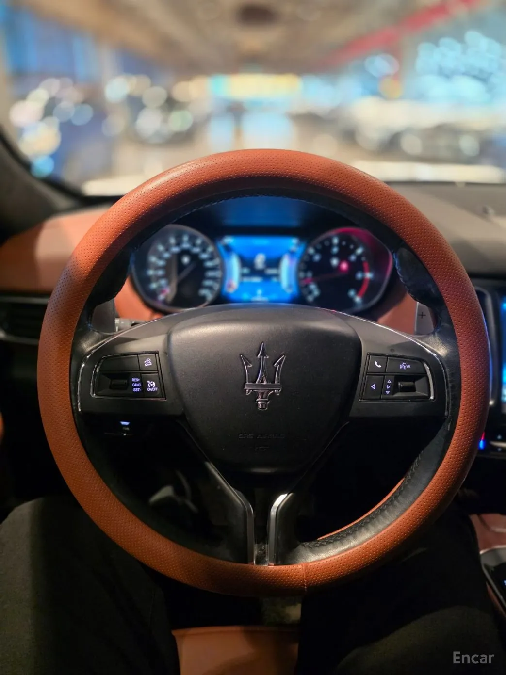 Maserati Levante превью 12