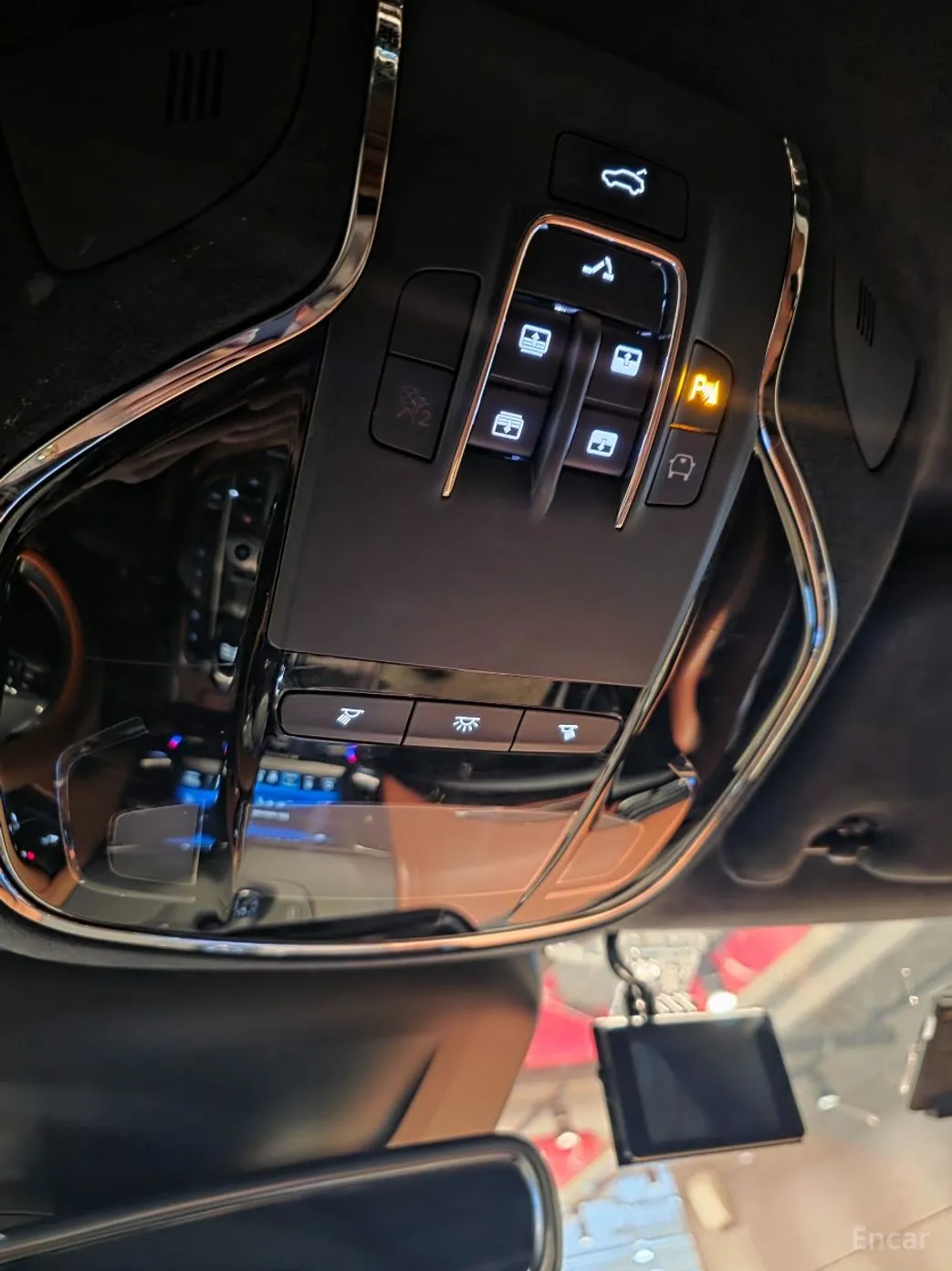 Maserati Levante превью 15
