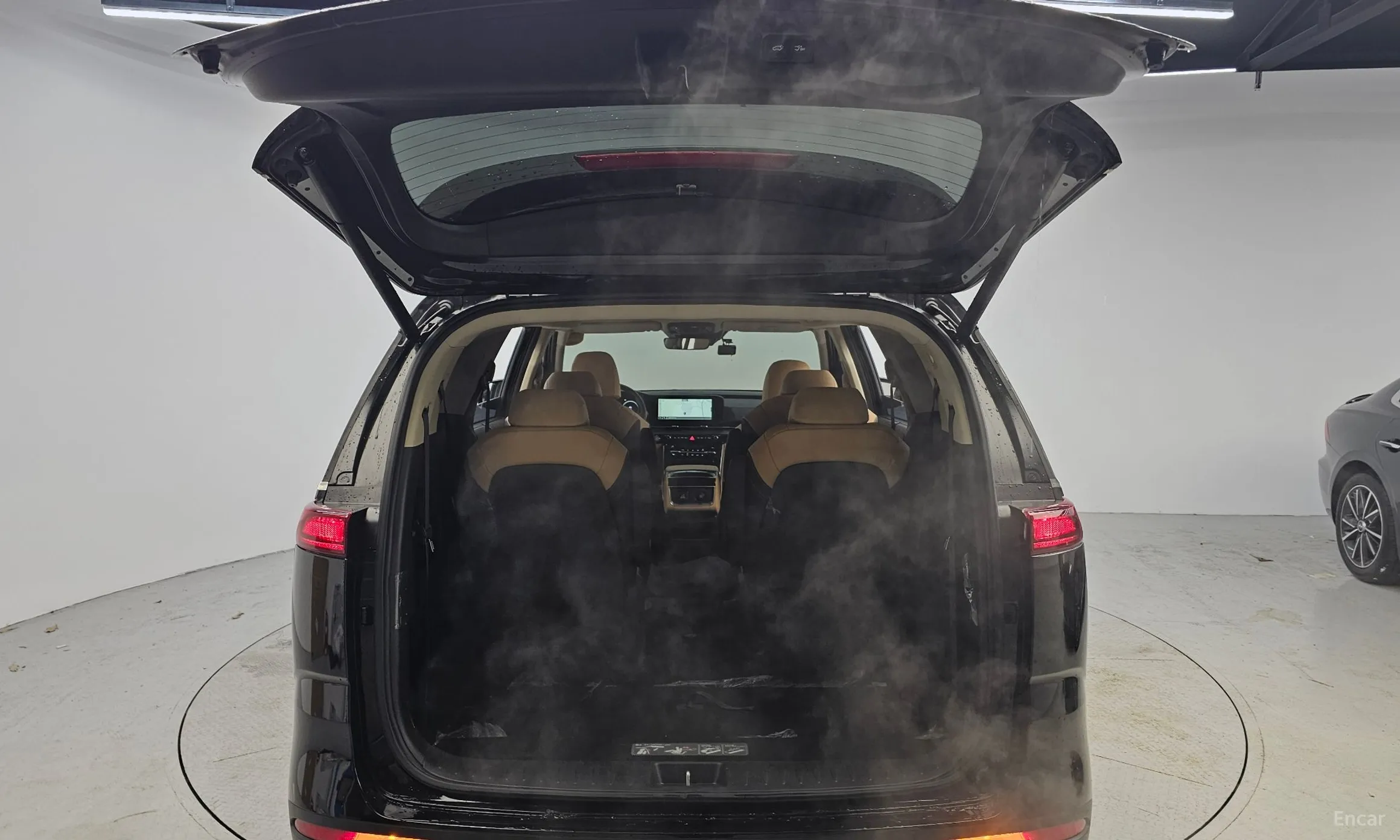 Kia Carnival Gen 4 превью 20