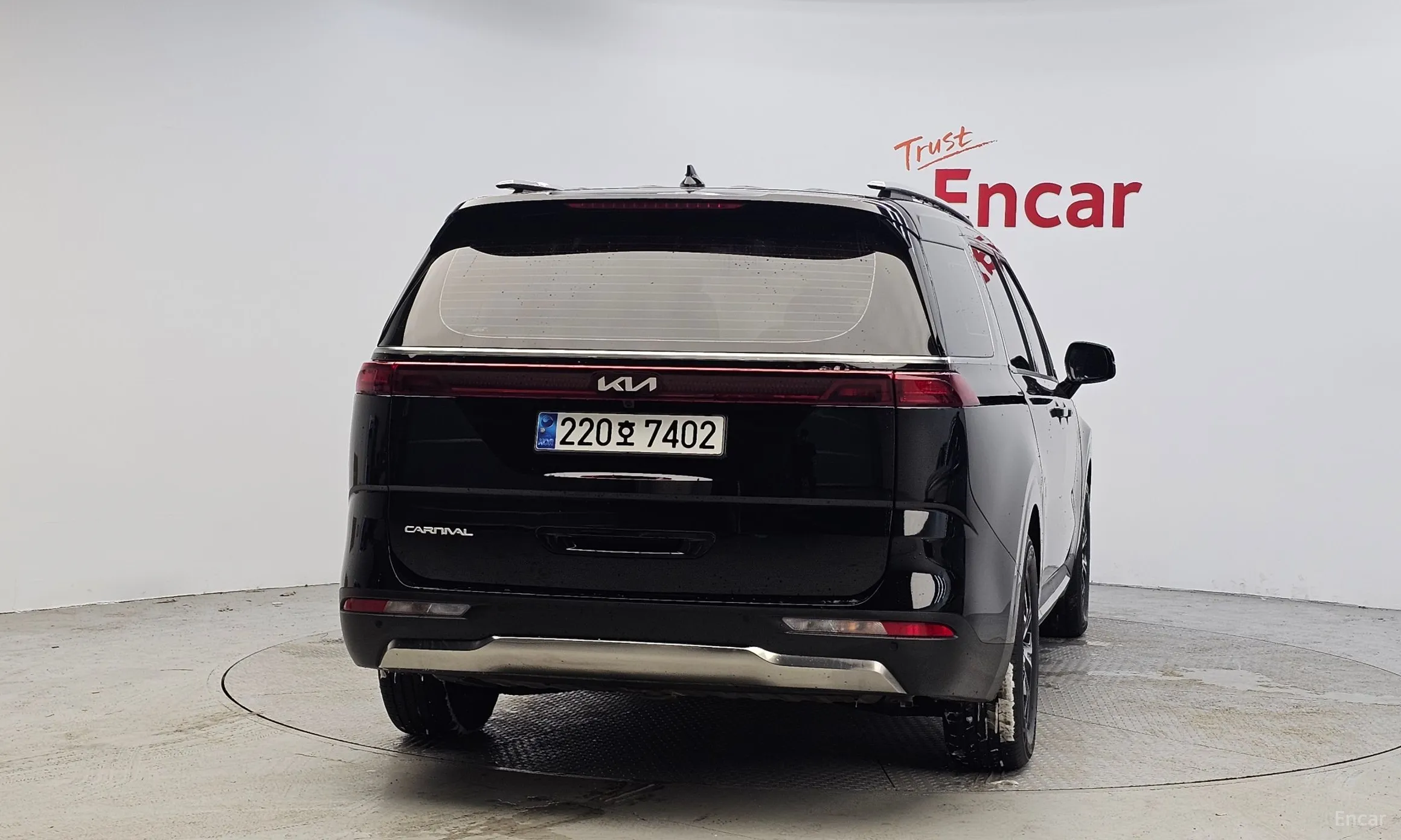 Kia Carnival Gen 4 превью 4