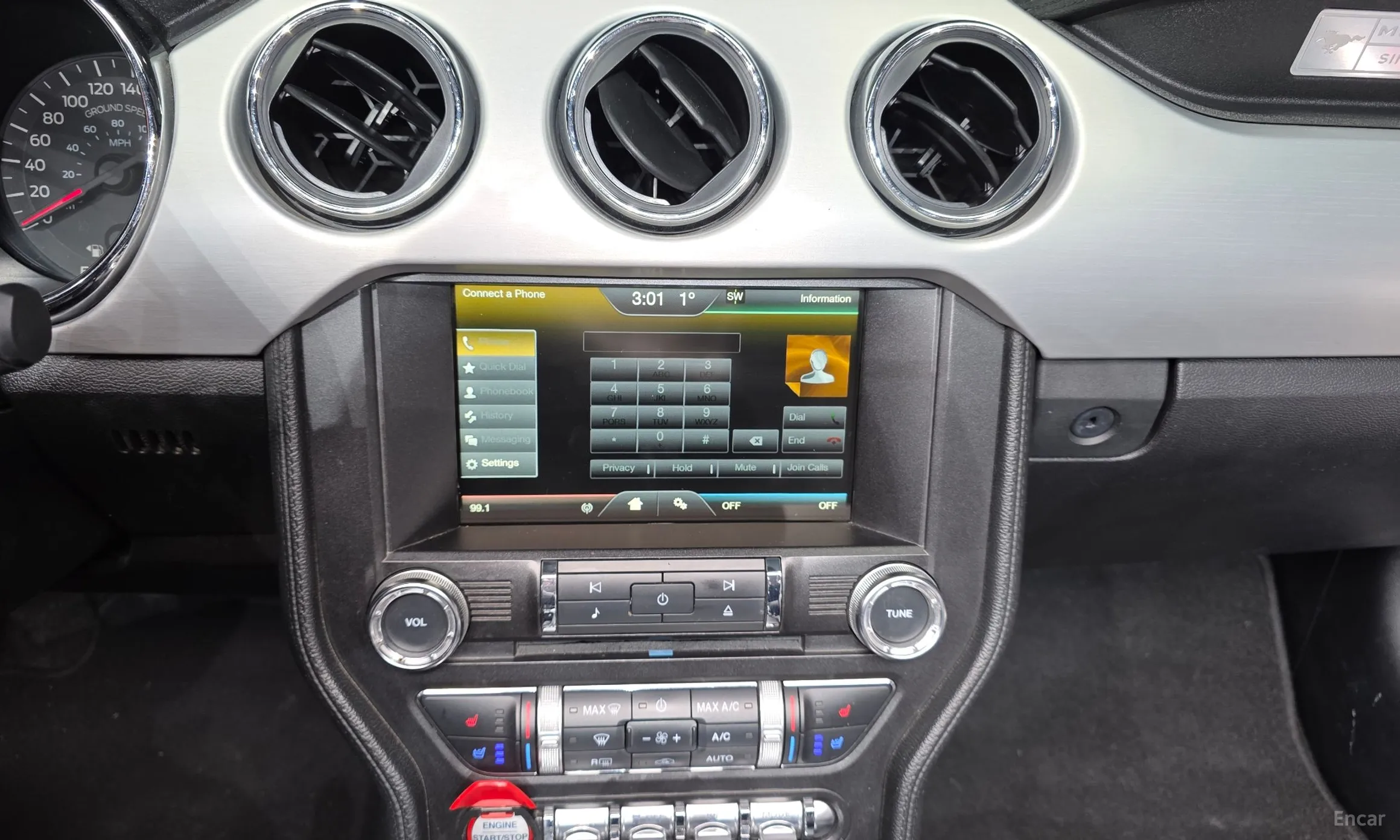 Ford Mustang превью 15