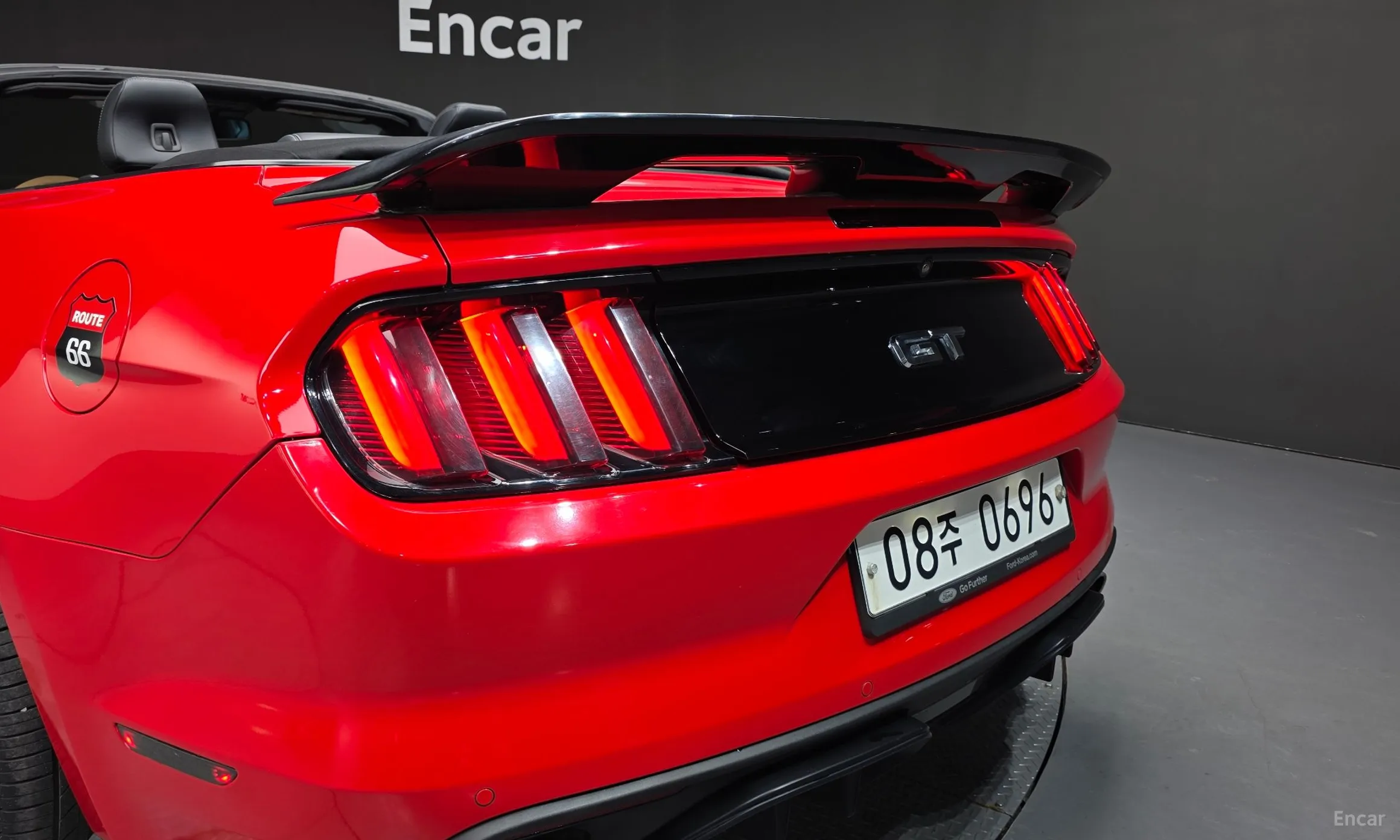Ford Mustang превью 19
