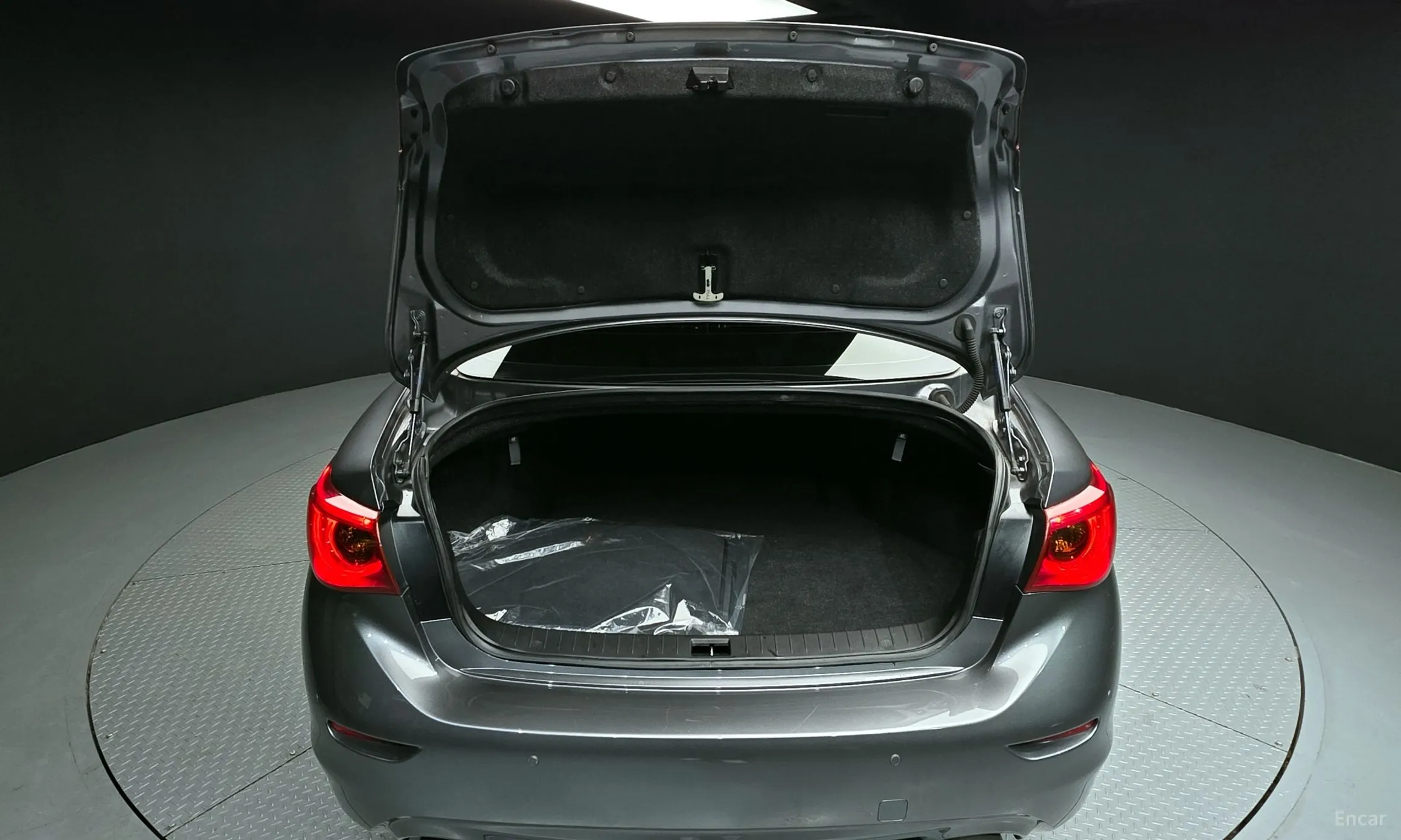 Infiniti Q50 превью 20