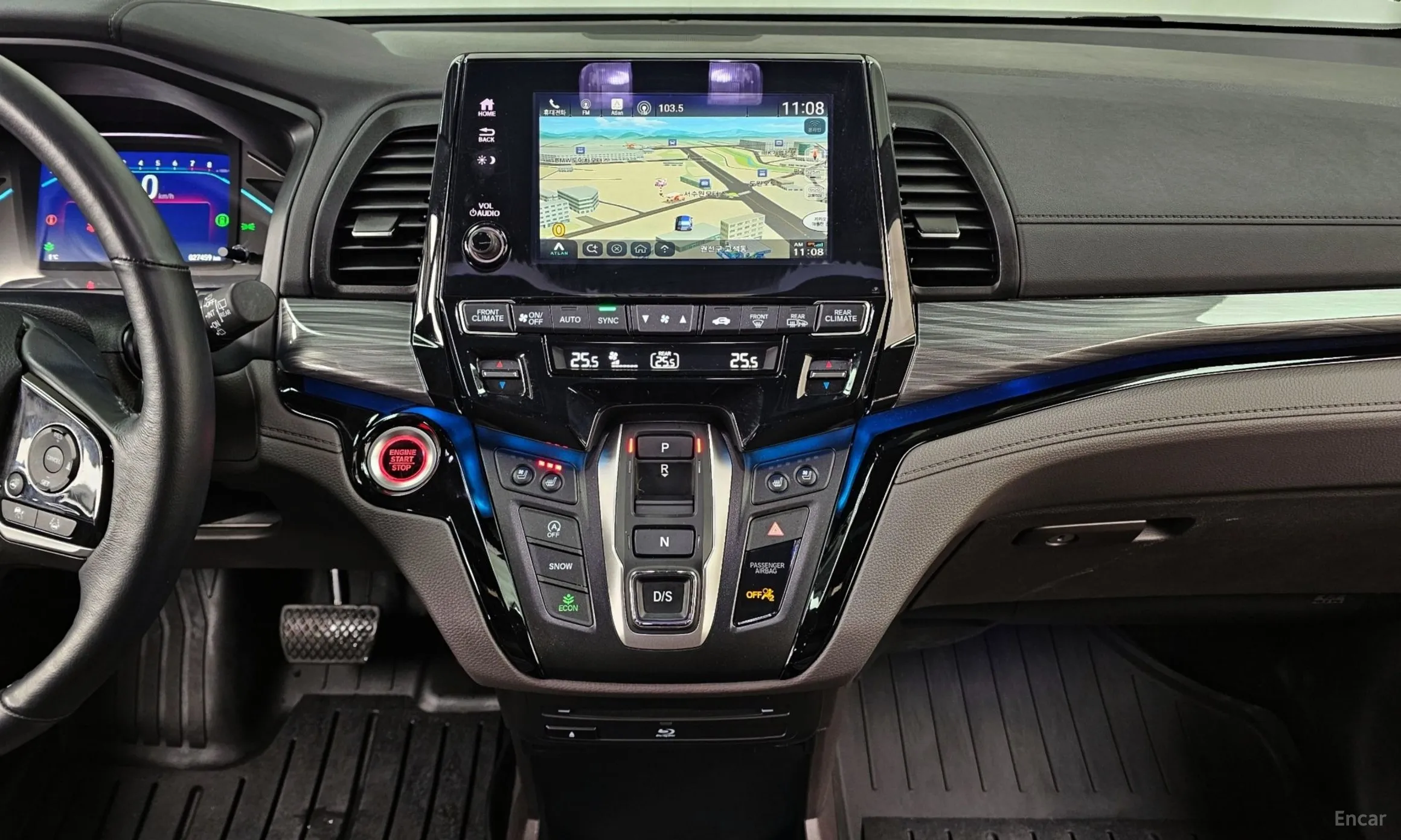 Honda Odyssey превью 14