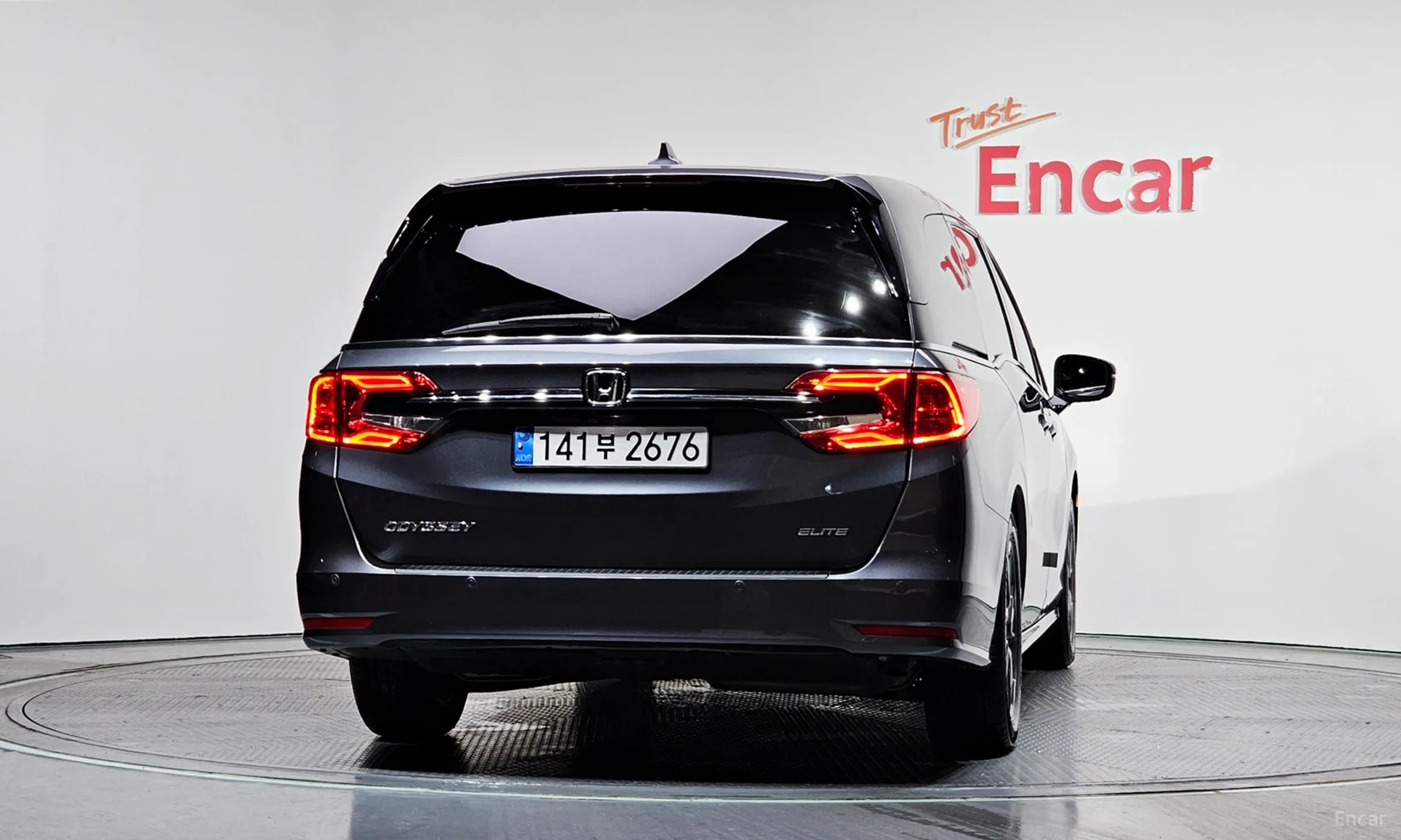 Honda Odyssey превью 4
