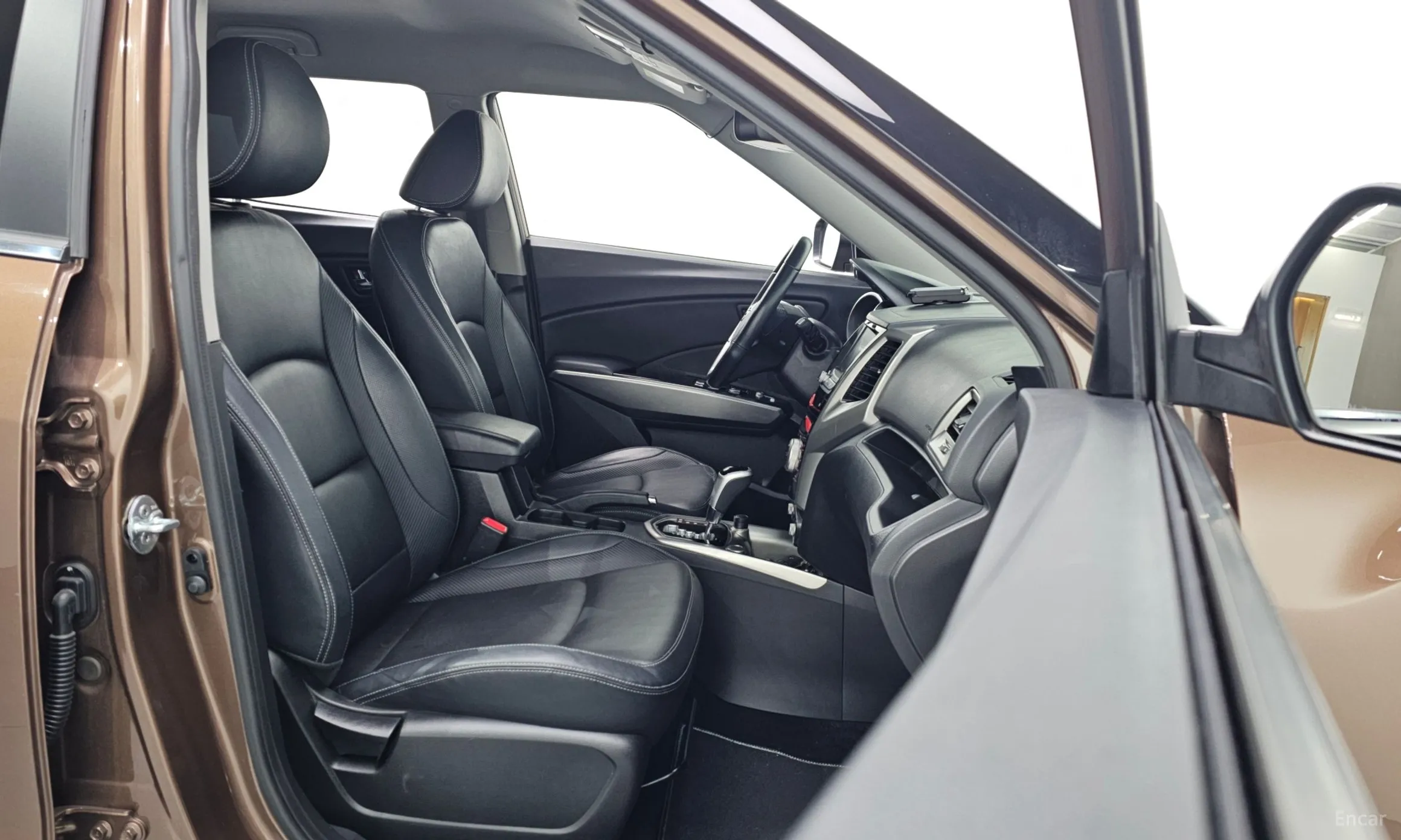 KG Mobility (SsangYong) Tivoli, Lazio превью 11