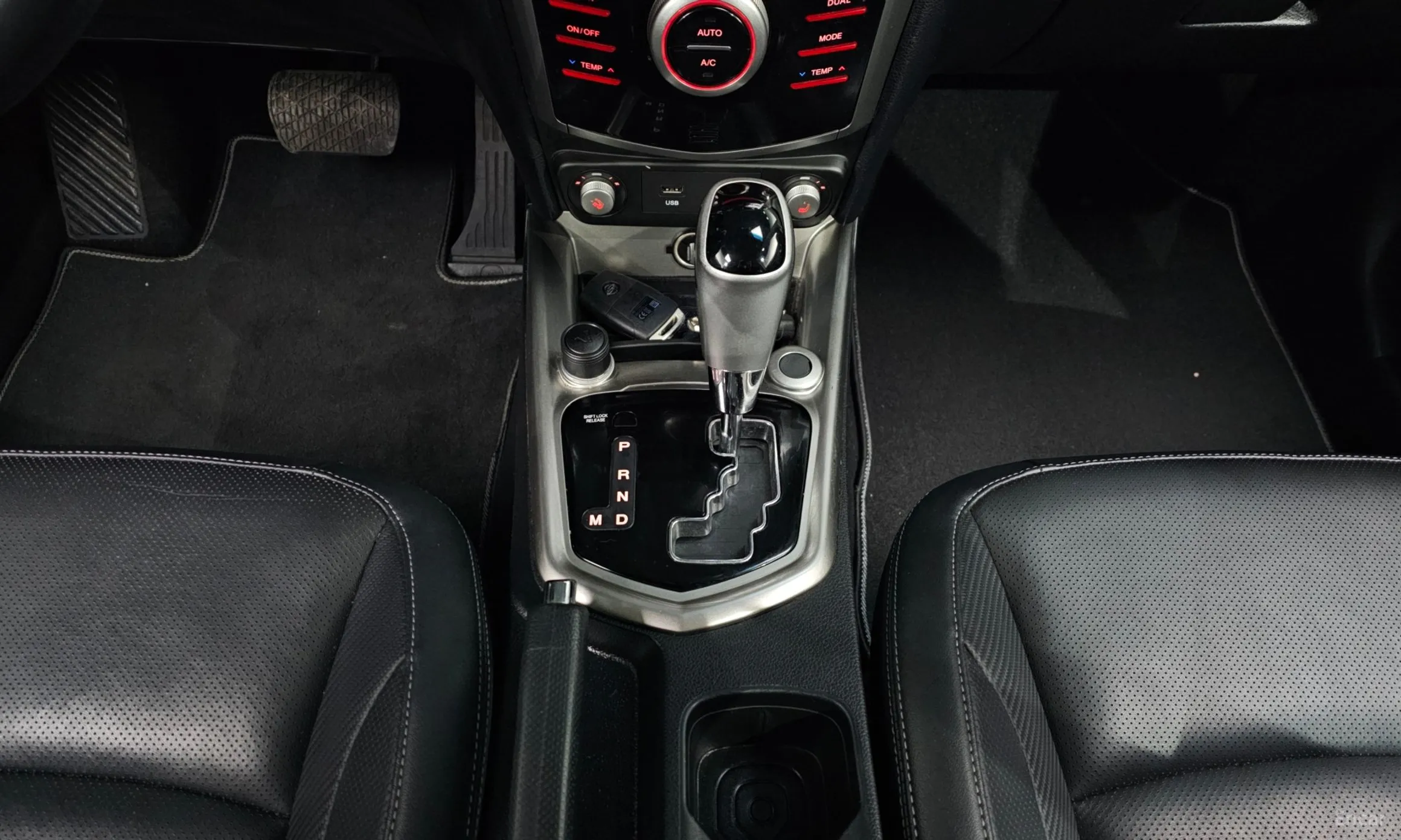KG Mobility (SsangYong) Tivoli, Lazio превью 9