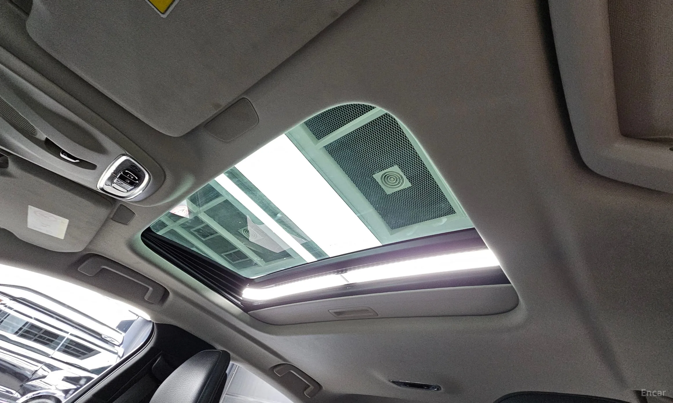 Volvo S90 превью 18
