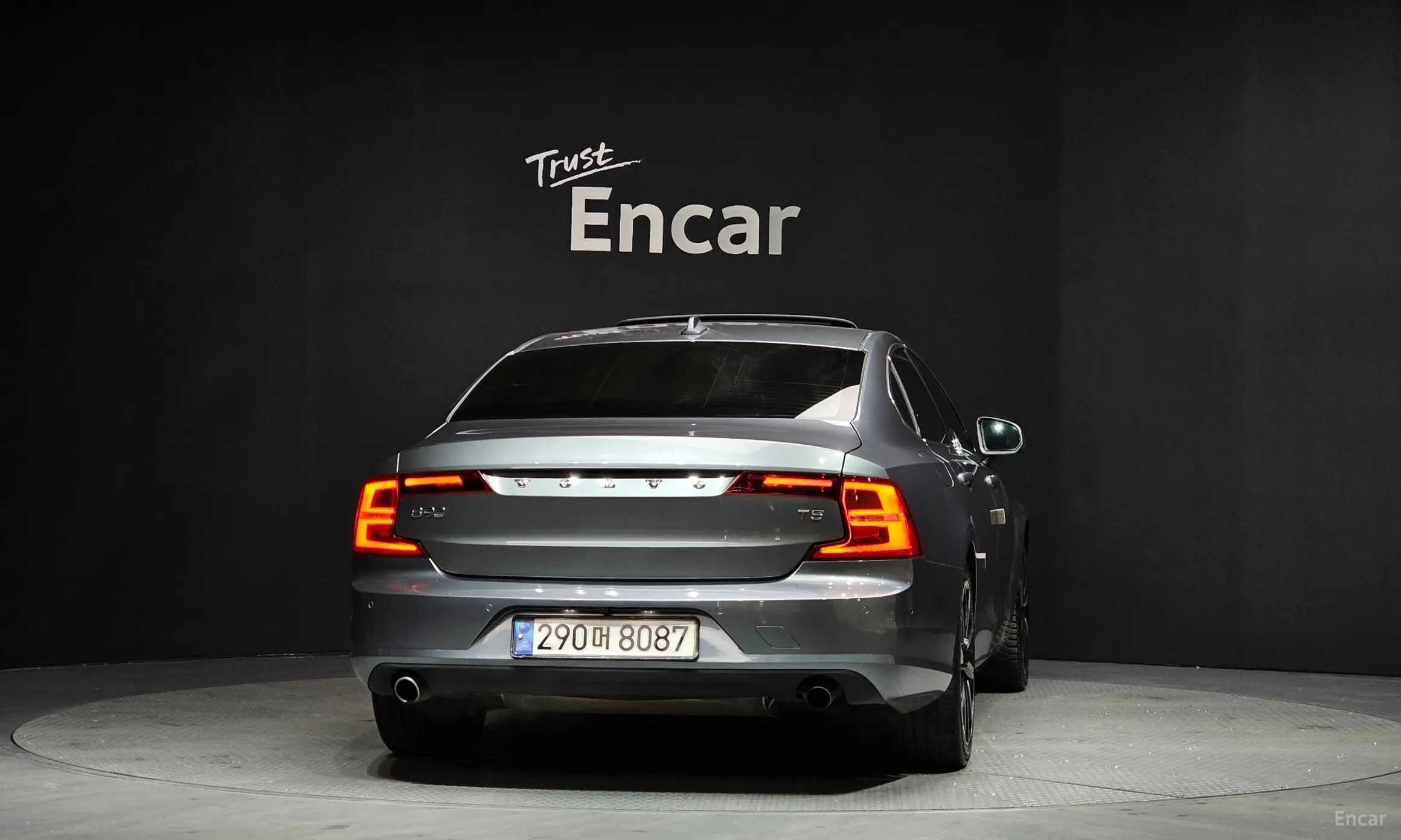 Volvo S90 превью 4