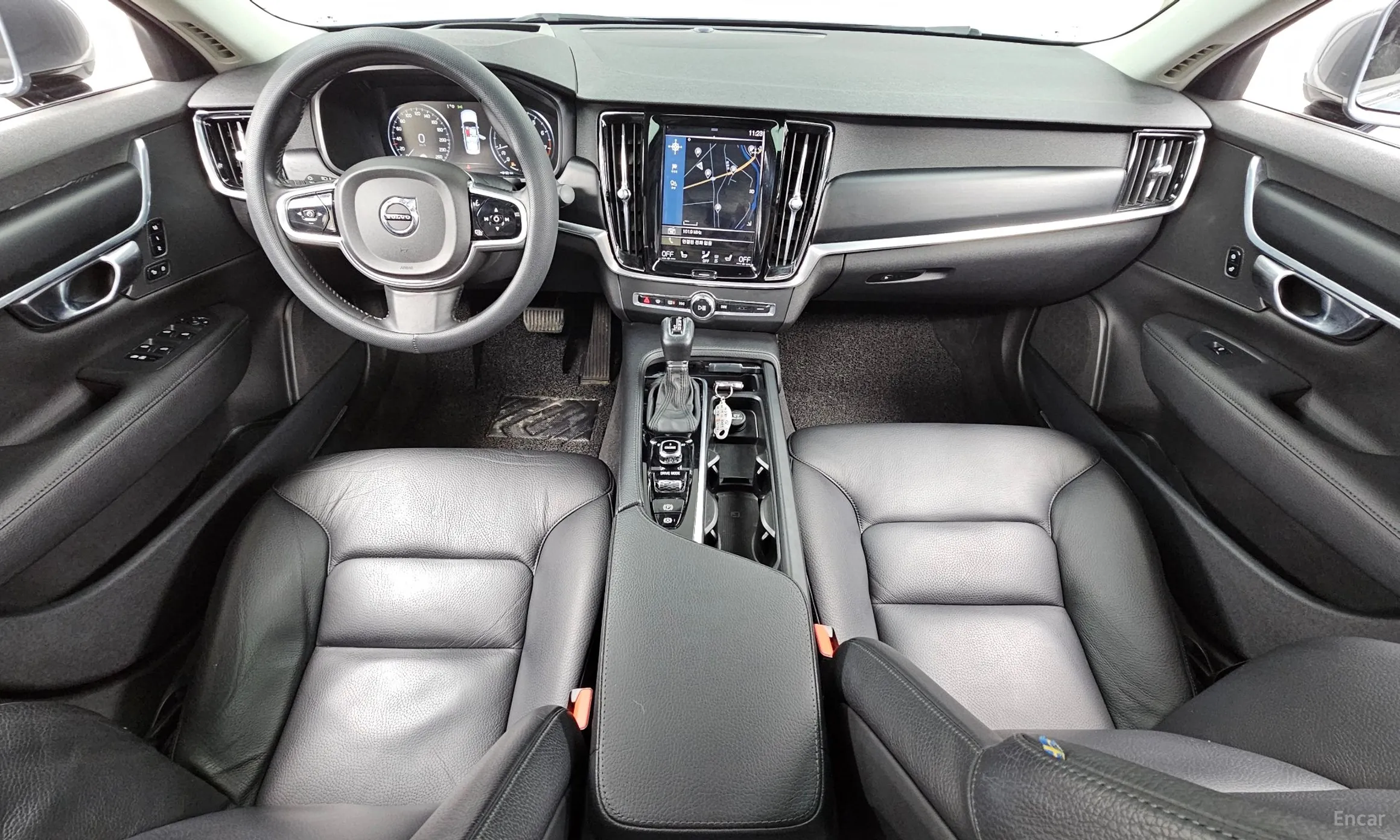 Volvo S90 превью 7
