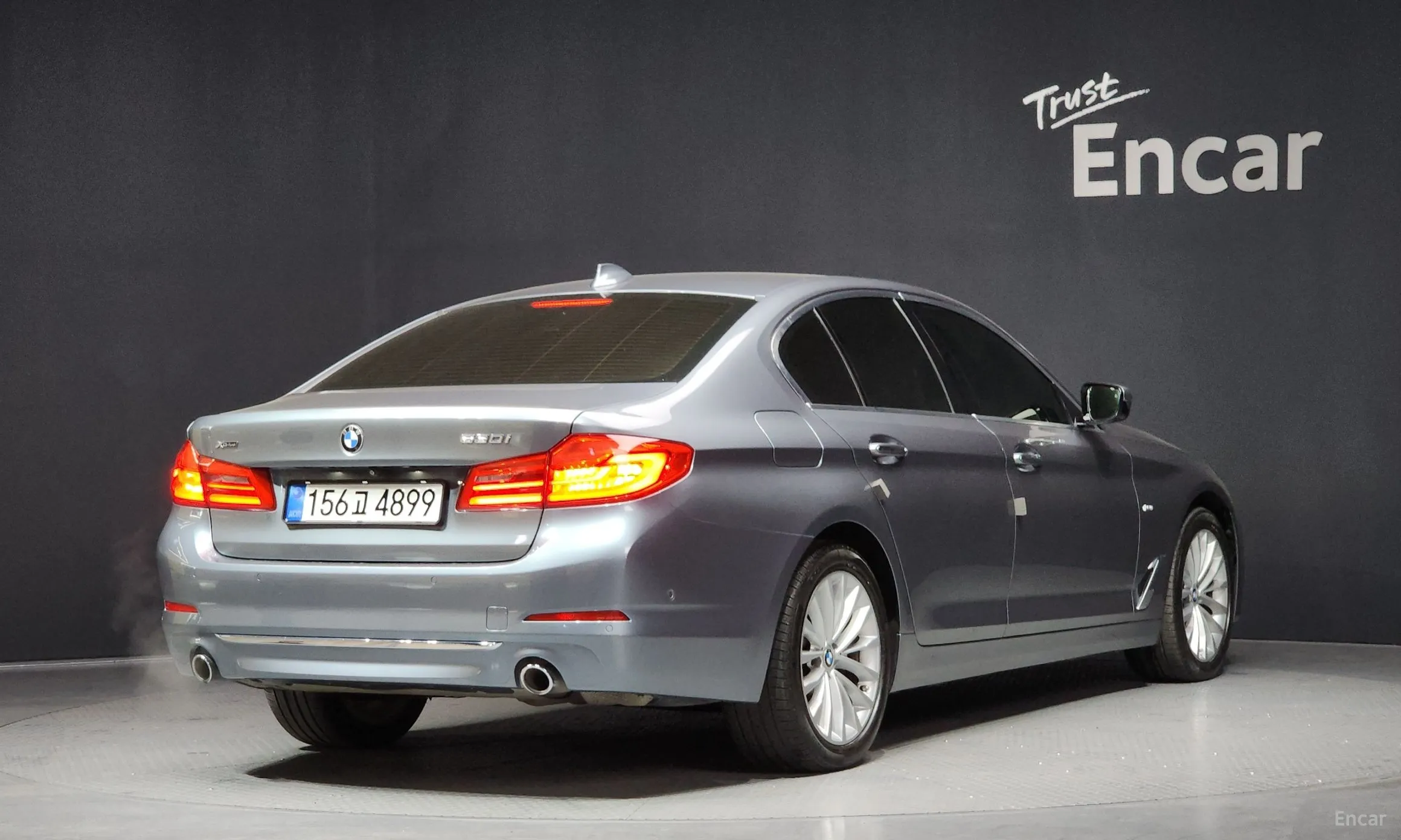 BMW 5 Series (G30) превью 2