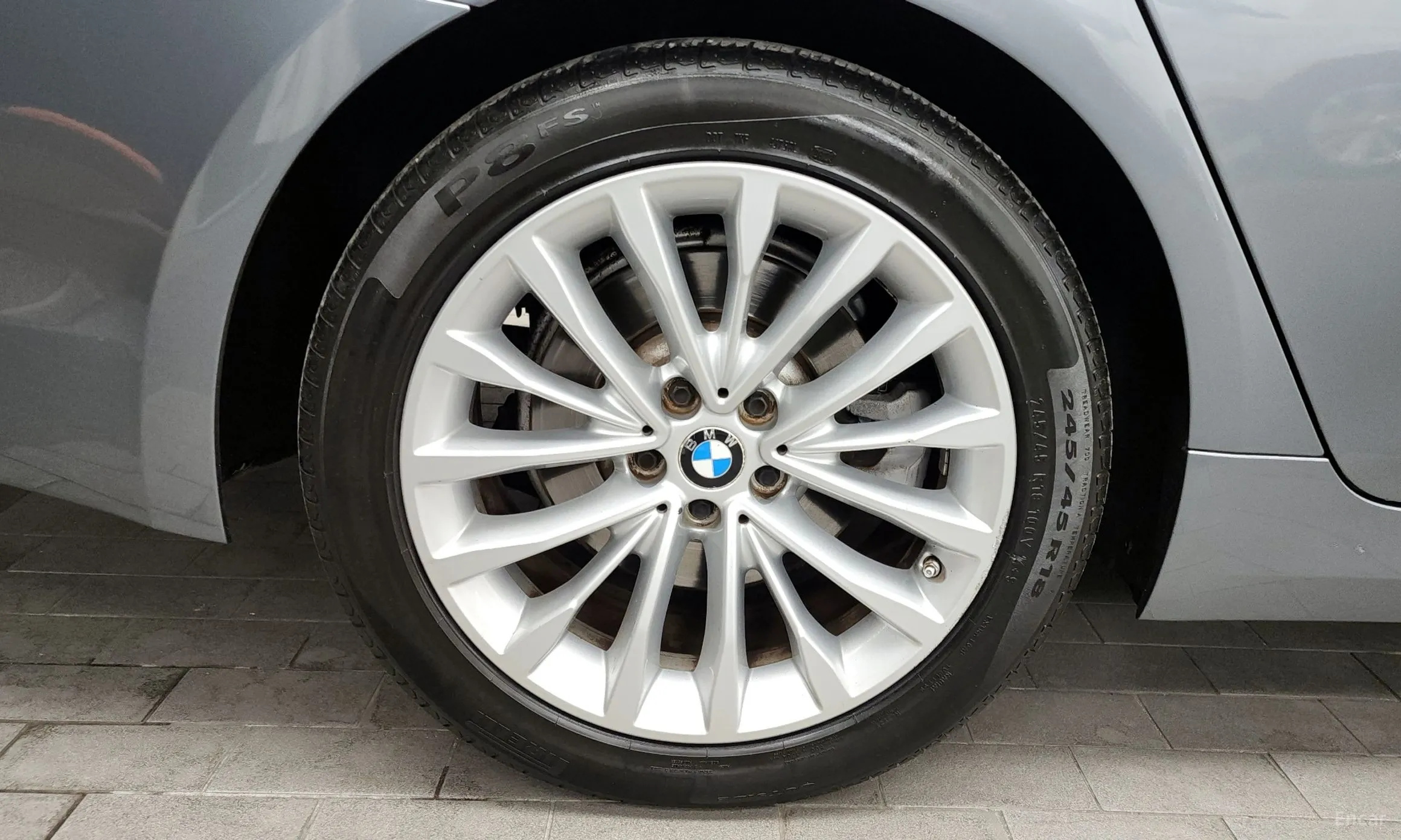 BMW 5 Series (G30) превью 5