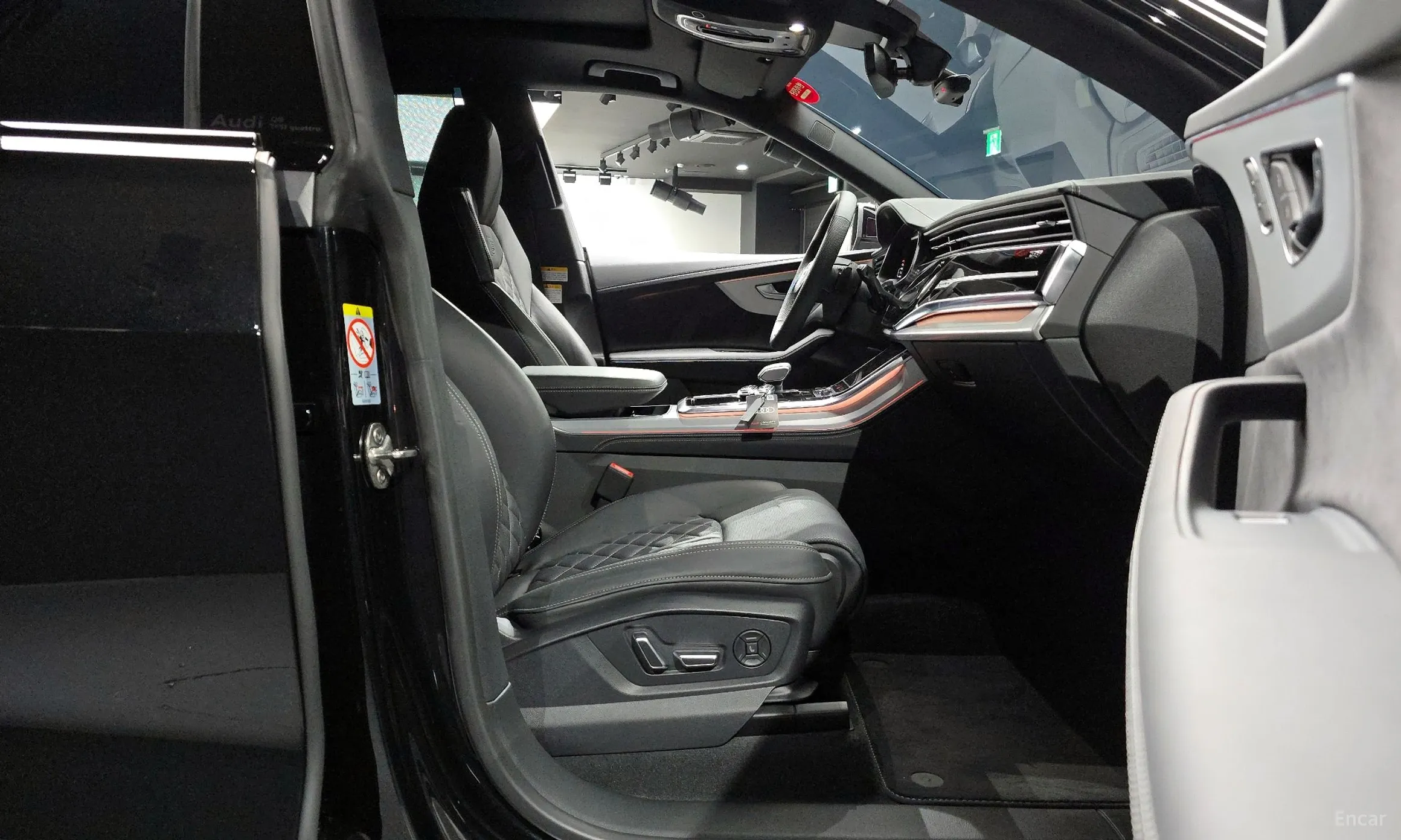 Audi Q8 (4M) превью 11