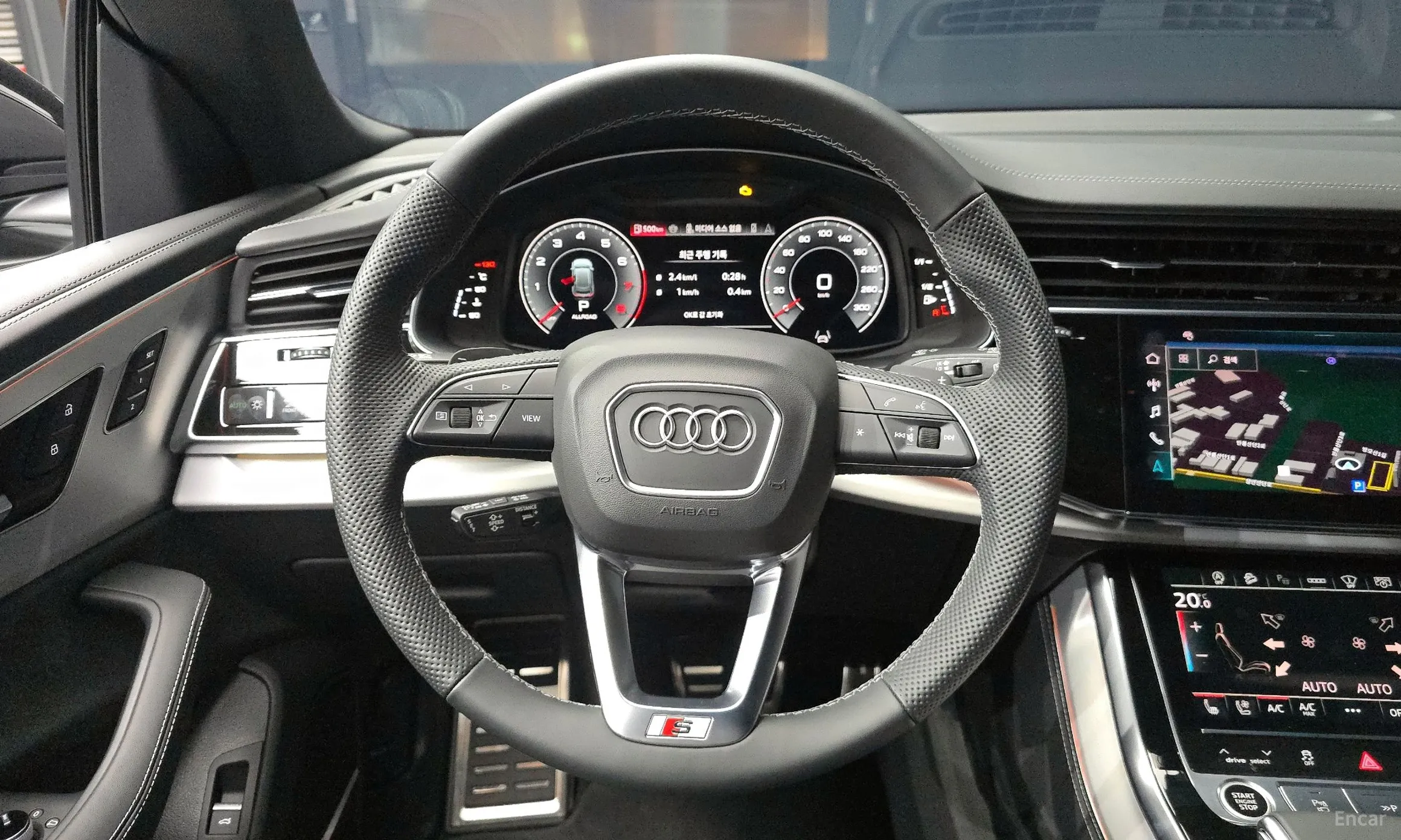 Audi Q8 (4M) превью 13