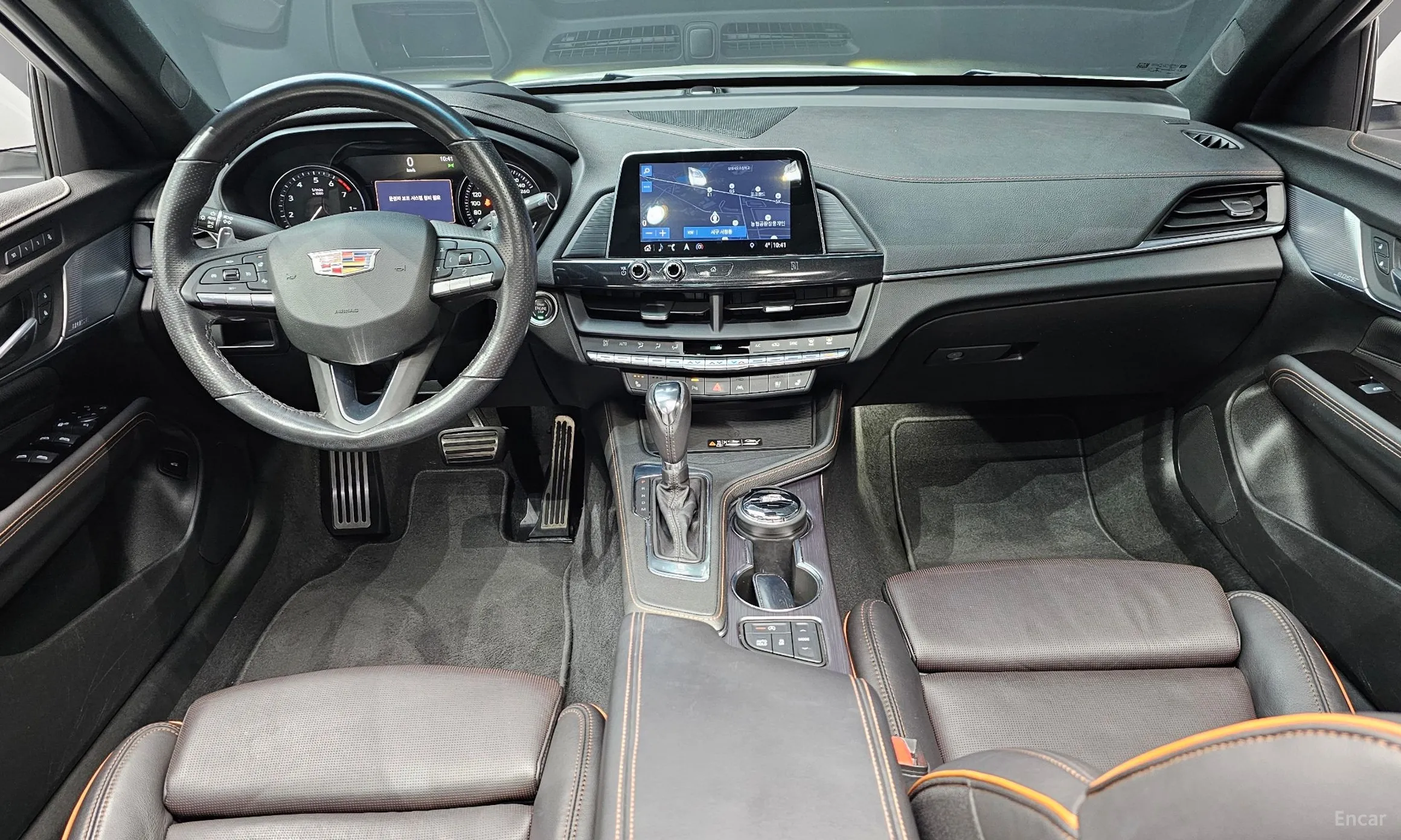 Cadillac CT4 превью 7