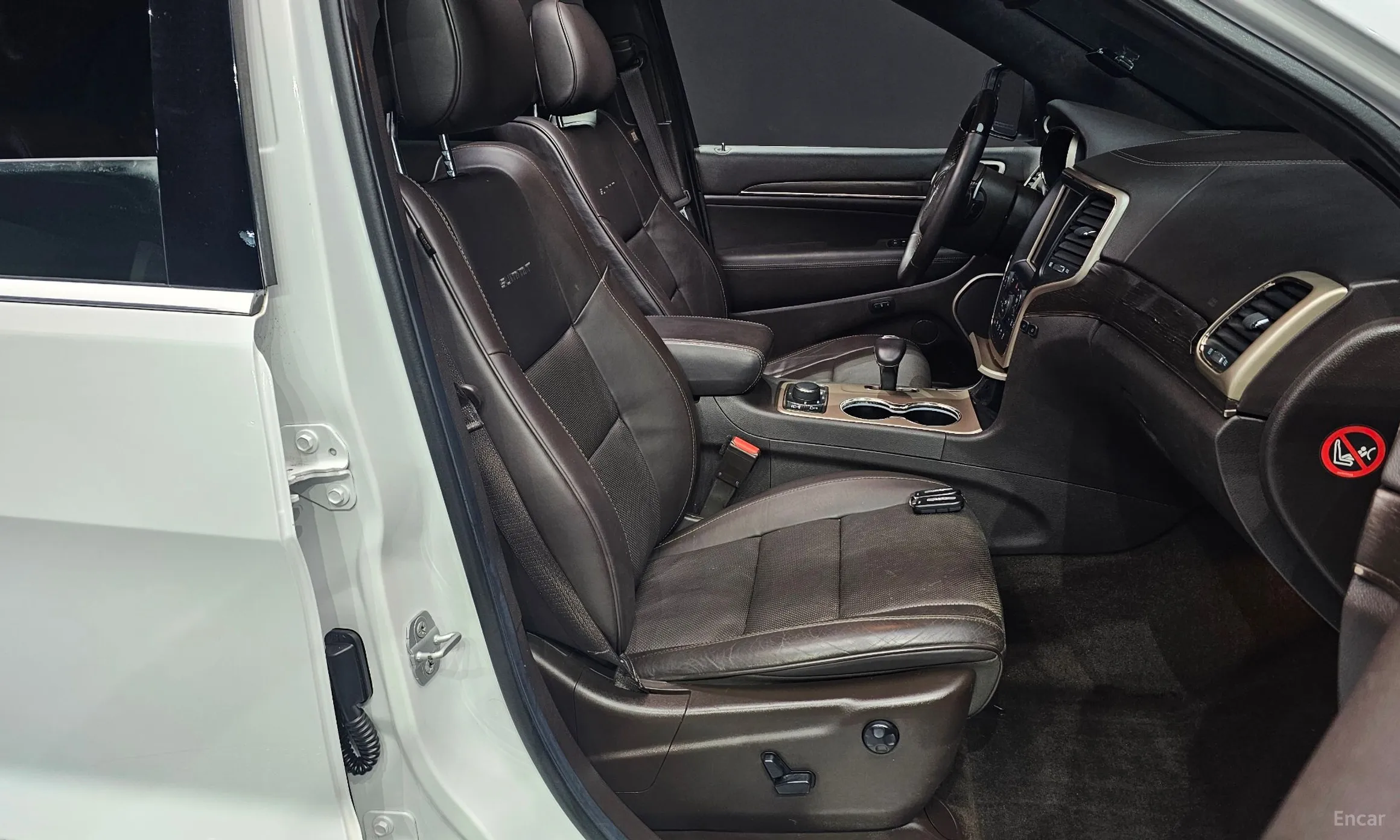 Jeep Grand Cherokee превью 10