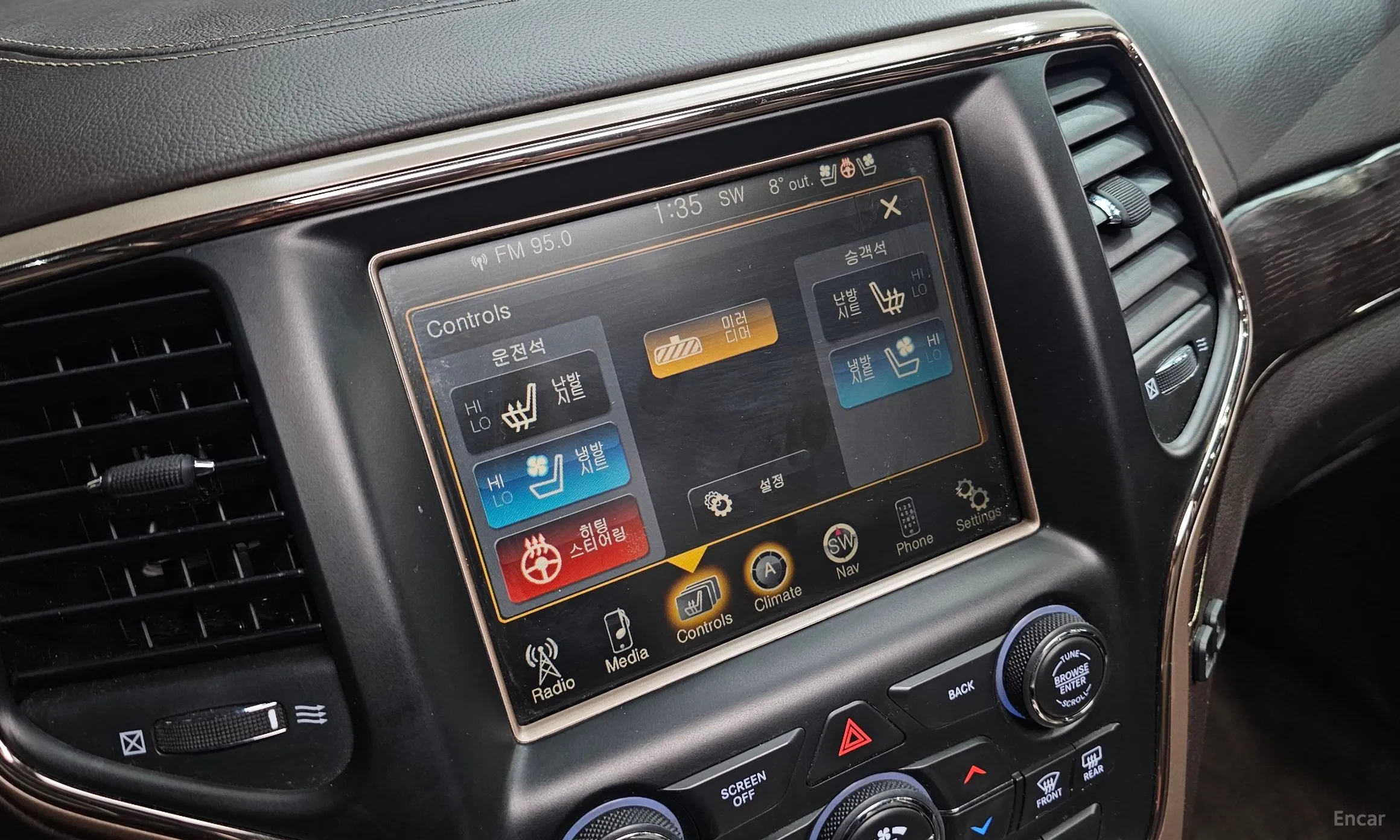 Jeep Grand Cherokee превью 15