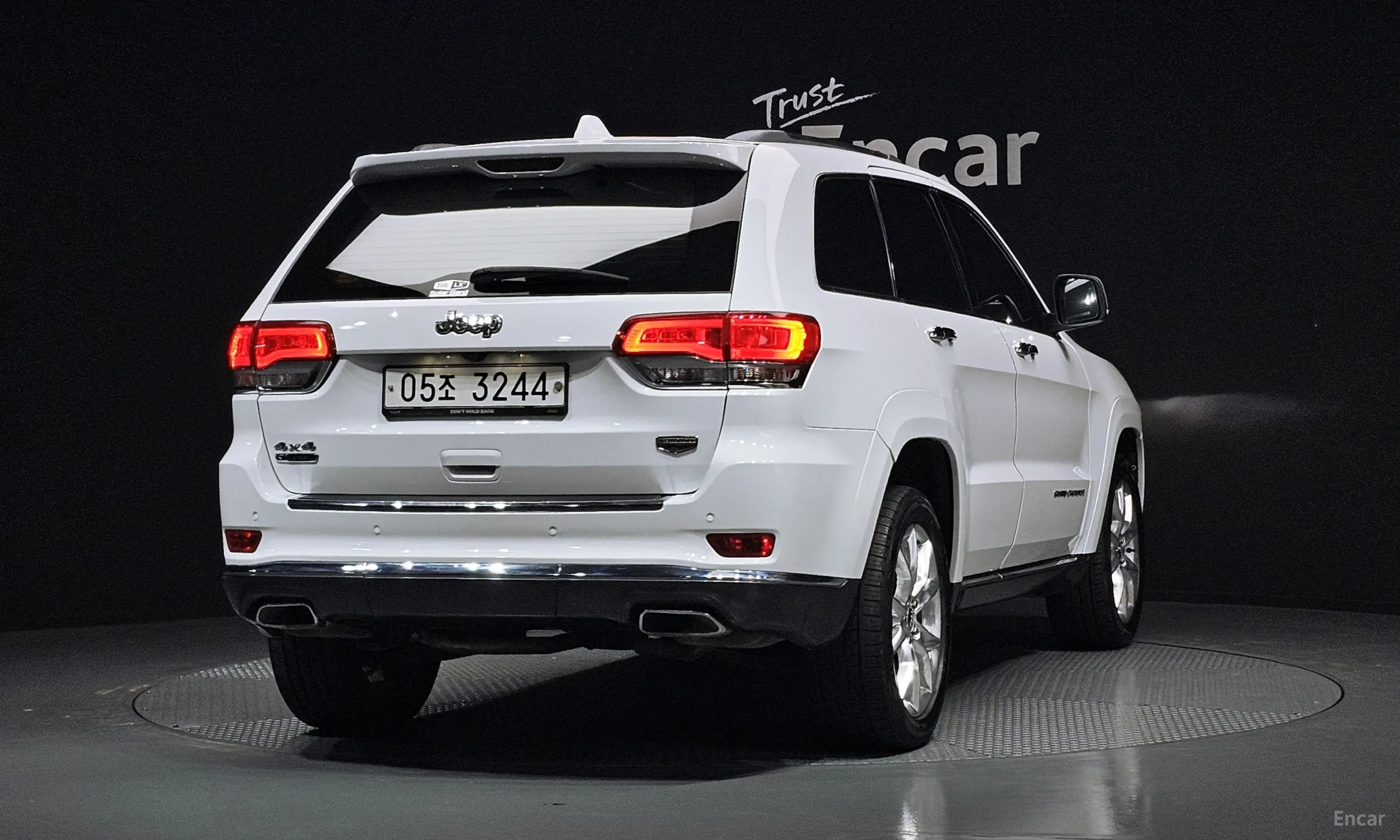 Jeep Grand Cherokee превью 2