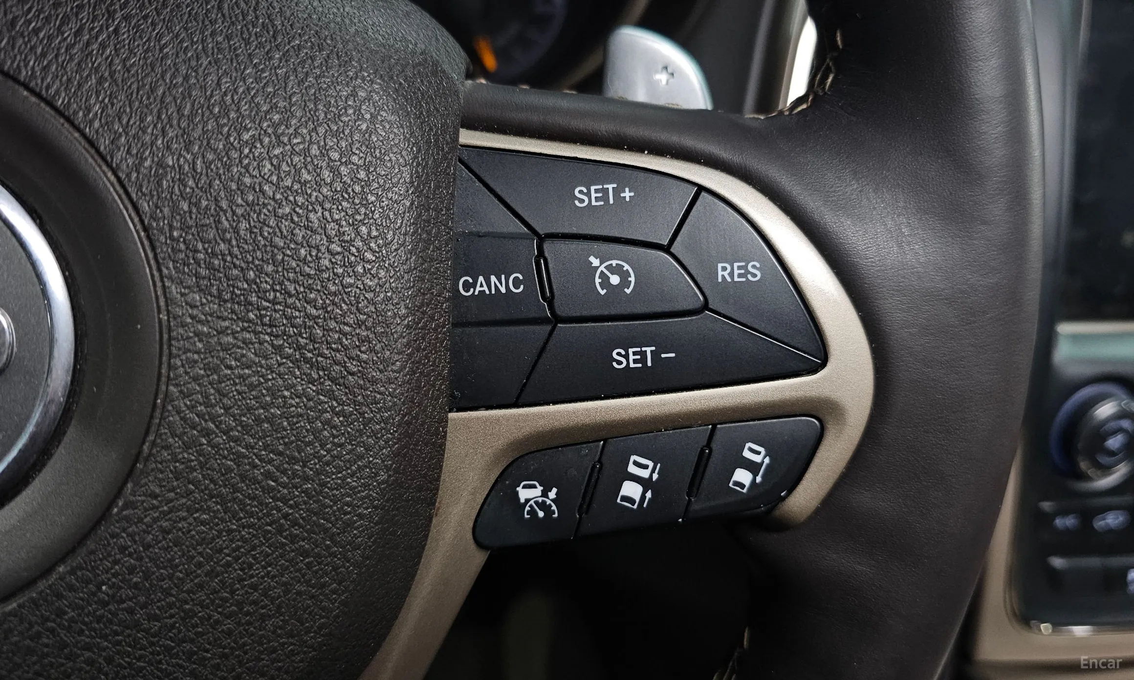 Jeep Grand Cherokee превью 19