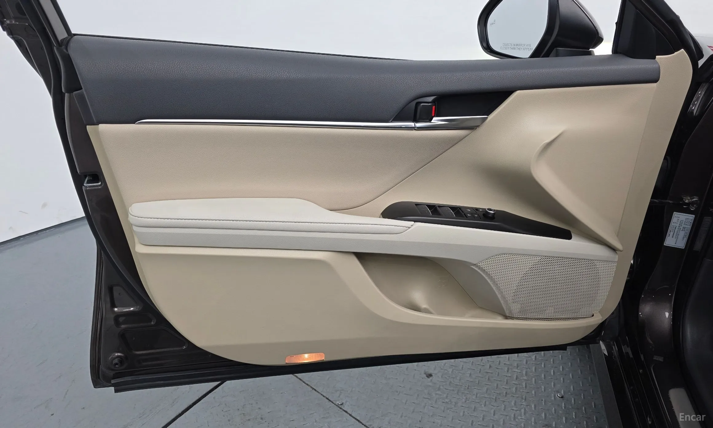 Toyota Camry (XV70) превью 18