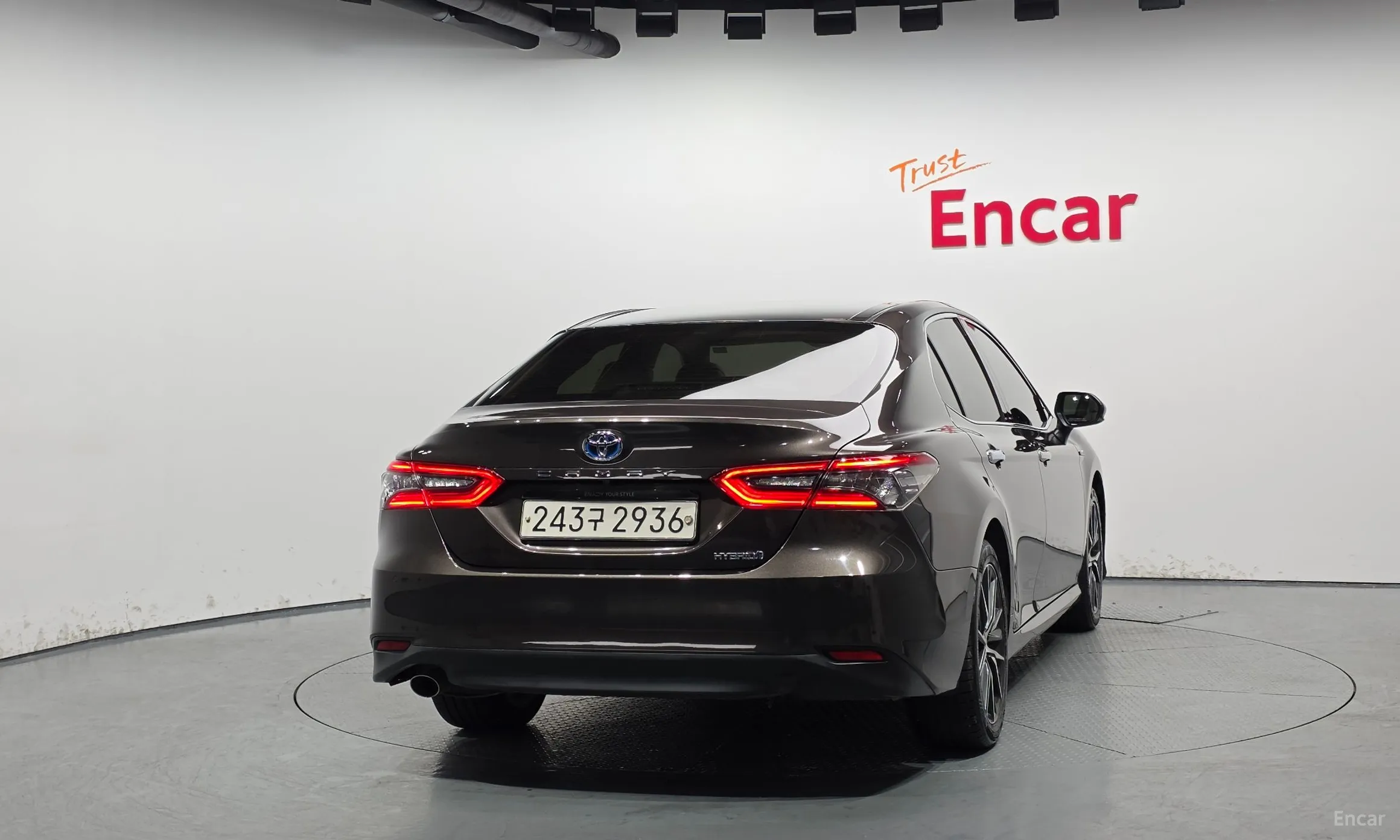 Toyota Camry (XV70) превью 4